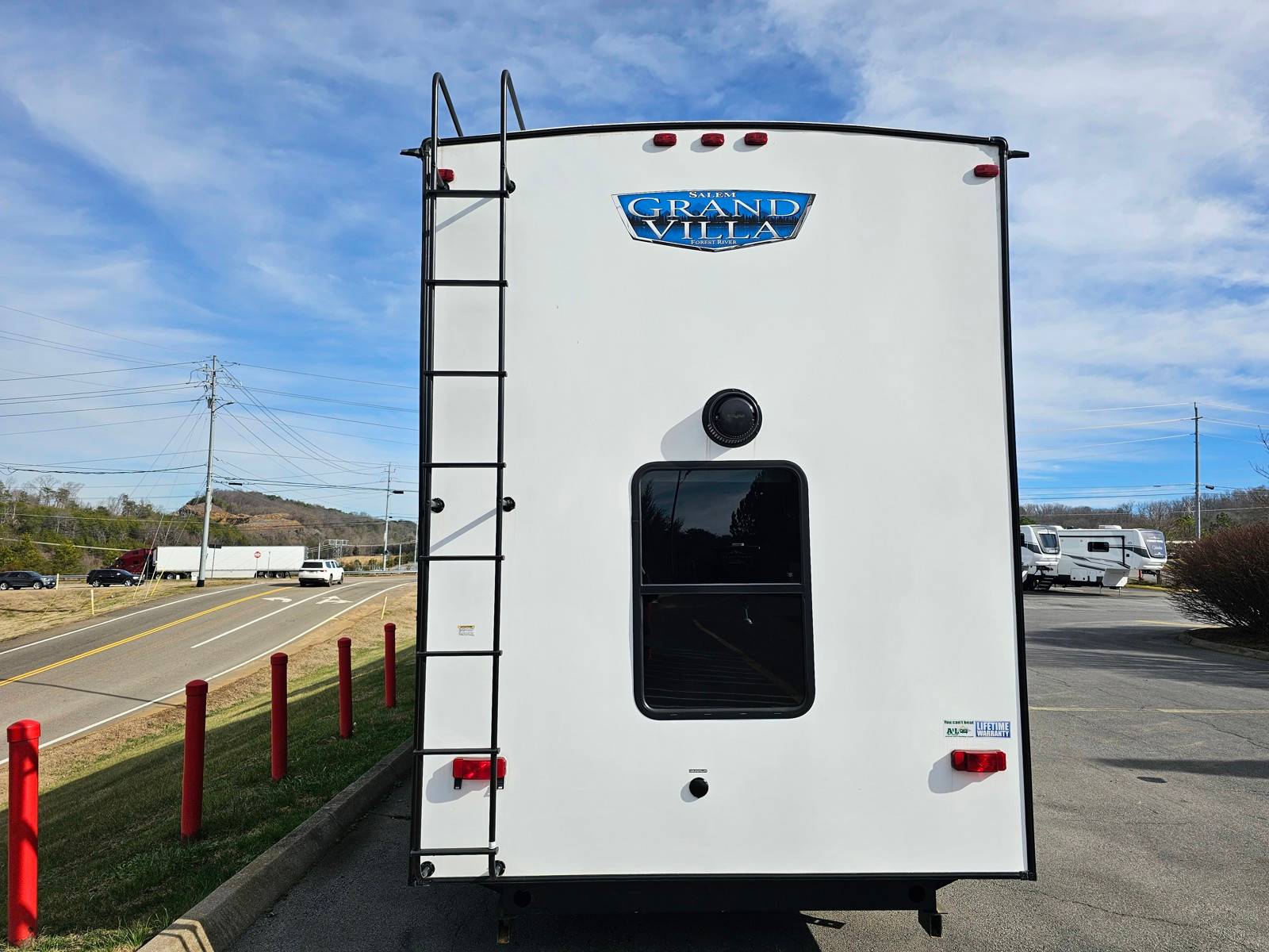 2023 Forest River 2023 Forest River Salem Grand Villa - thumbnail 5