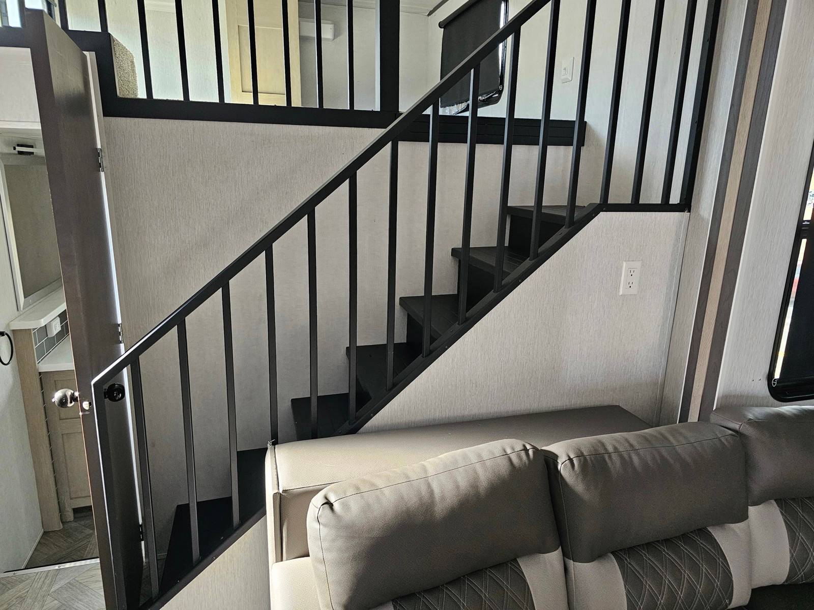 2023 Forest River 2023 Forest River Salem Grand Villa - thumbnail 20