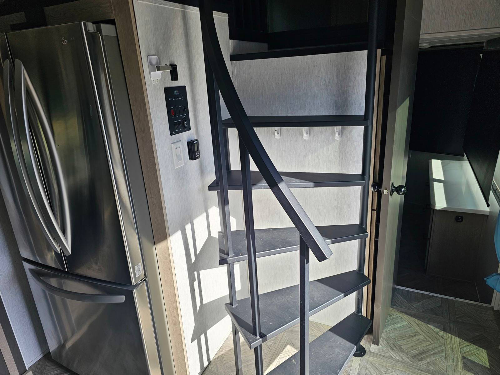 2023 Forest River 2023 Forest River Salem Grand Villa - thumbnail 27