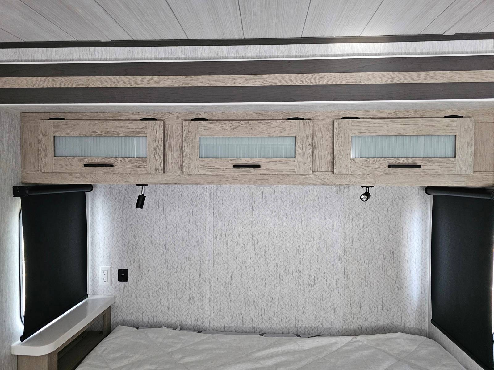 2023 Forest River 2023 Forest River Salem Grand Villa - thumbnail 34