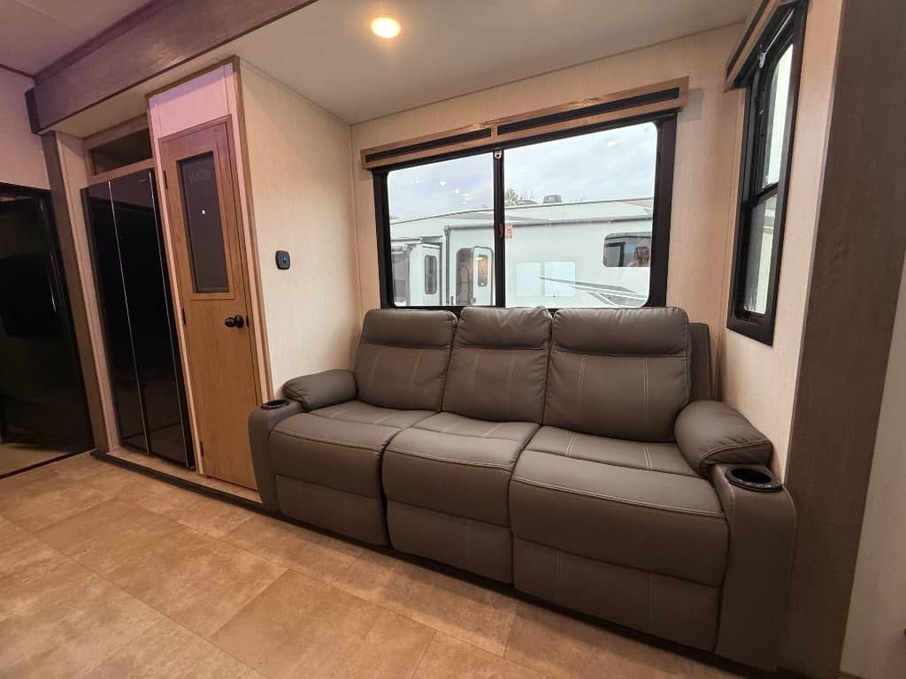 2024 Forest River 2024 Forest River Vengeance - thumbnail 18