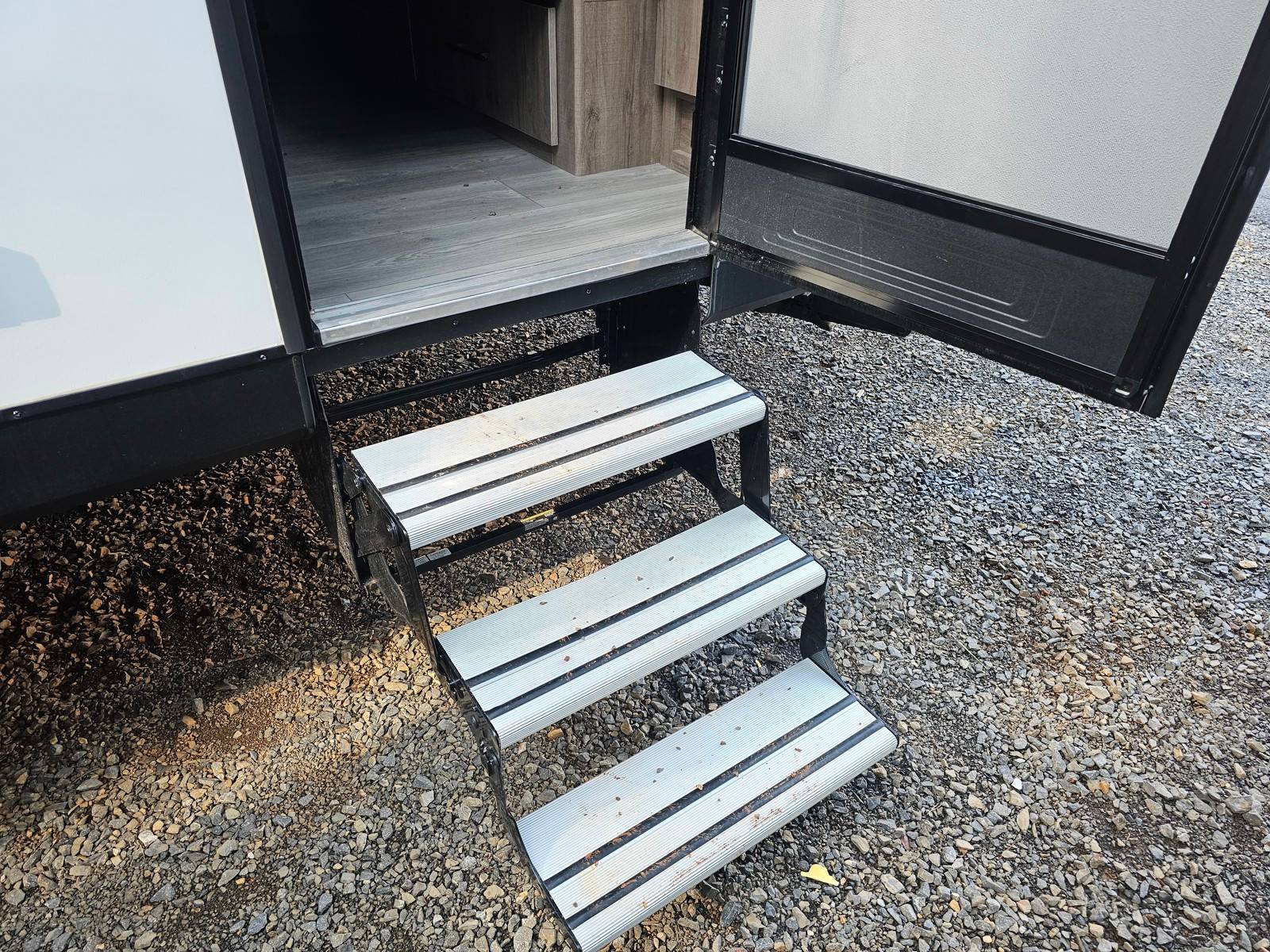 2025 Grand Design 2025 Grand Design Imagine - thumbnail 7