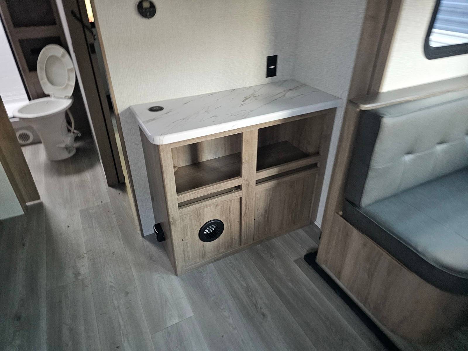 2025 Grand Design 2025 Grand Design Imagine - thumbnail 11