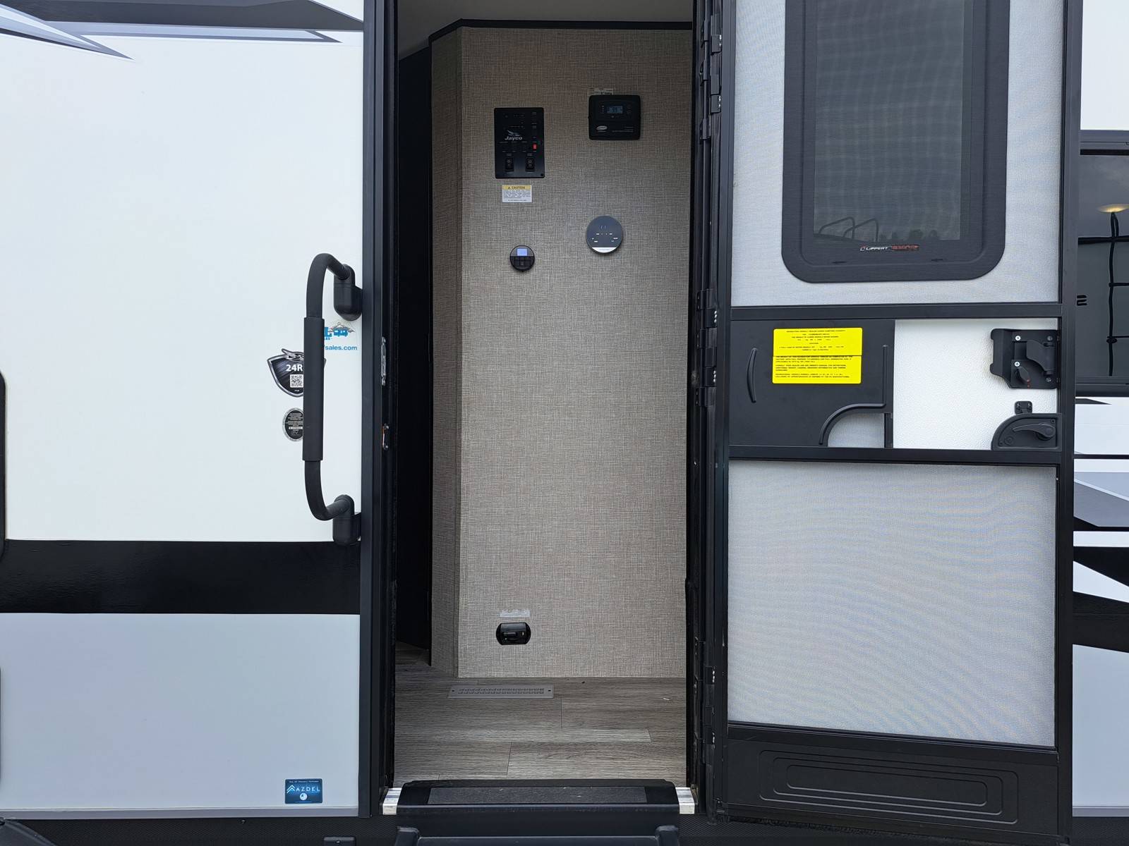 2023 Jayco 2023 Jayco Jay Feather - thumbnail 6