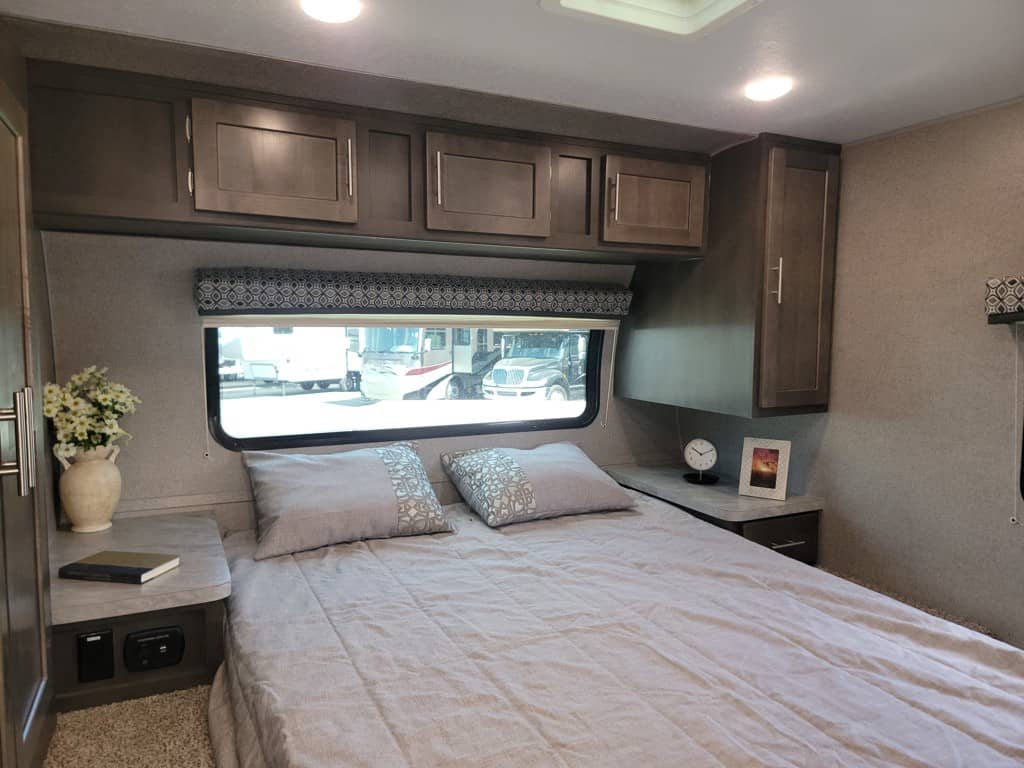 2019 Flagstaff 2019 Flagstaff Micro Lite - thumbnail 32