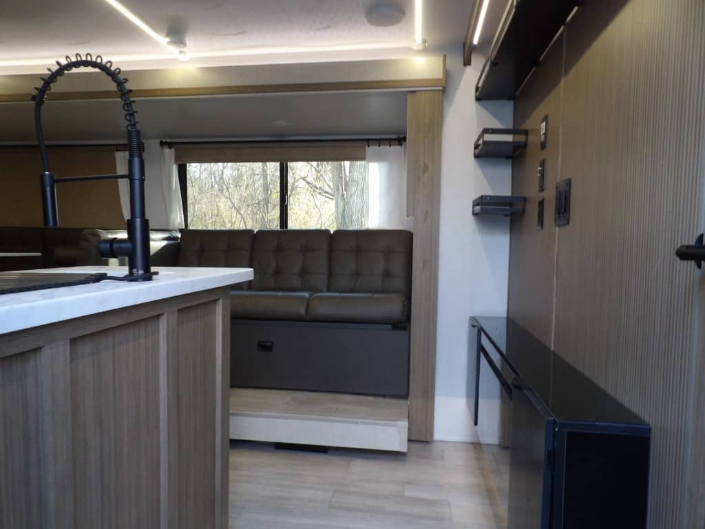 2025 Forest River 2025 Forest River Wildwood X-Lite - thumbnail 5