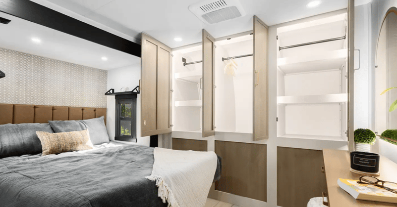 2026 Forest River 2026 Forest River Wildwood Heritage Glen - thumbnail 7