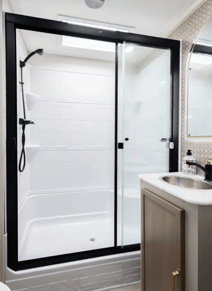 2026 Forest River 2026 Forest River Wildwood Heritage Glen - thumbnail 8