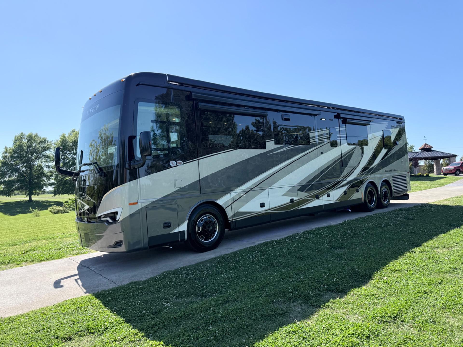 2026 Tiffin 2026 Tiffin Allegro Bus - thumbnail 12