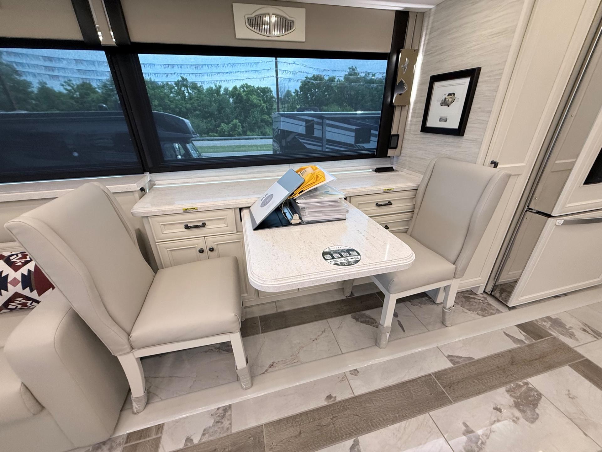 2026 TIFFIN MOTORHOMES 2026 TIFFIN MOTORHOMES Allegro Bus - thumbnail 18