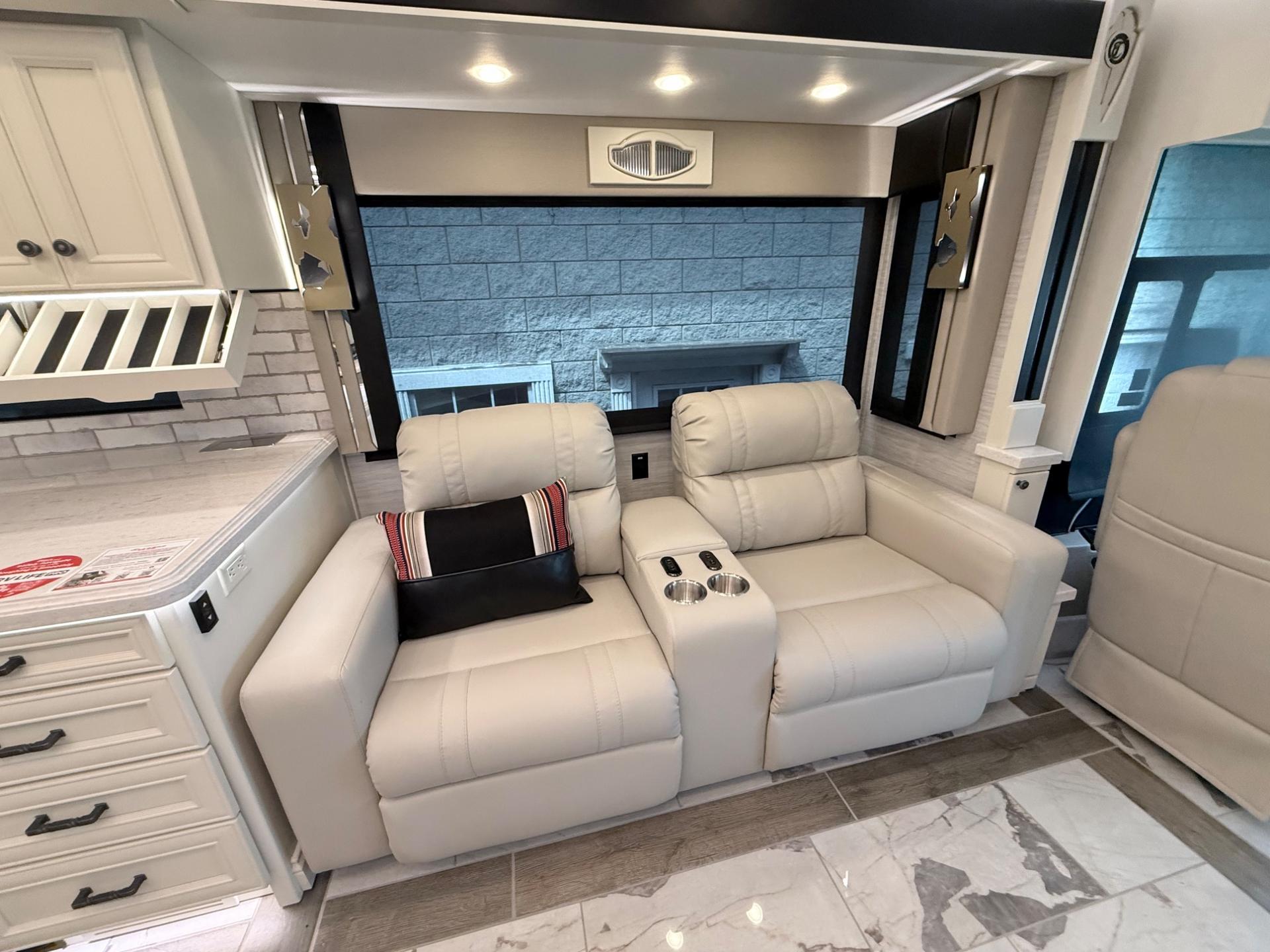 2026 TIFFIN MOTORHOMES 2026 TIFFIN MOTORHOMES Allegro Bus - thumbnail 29