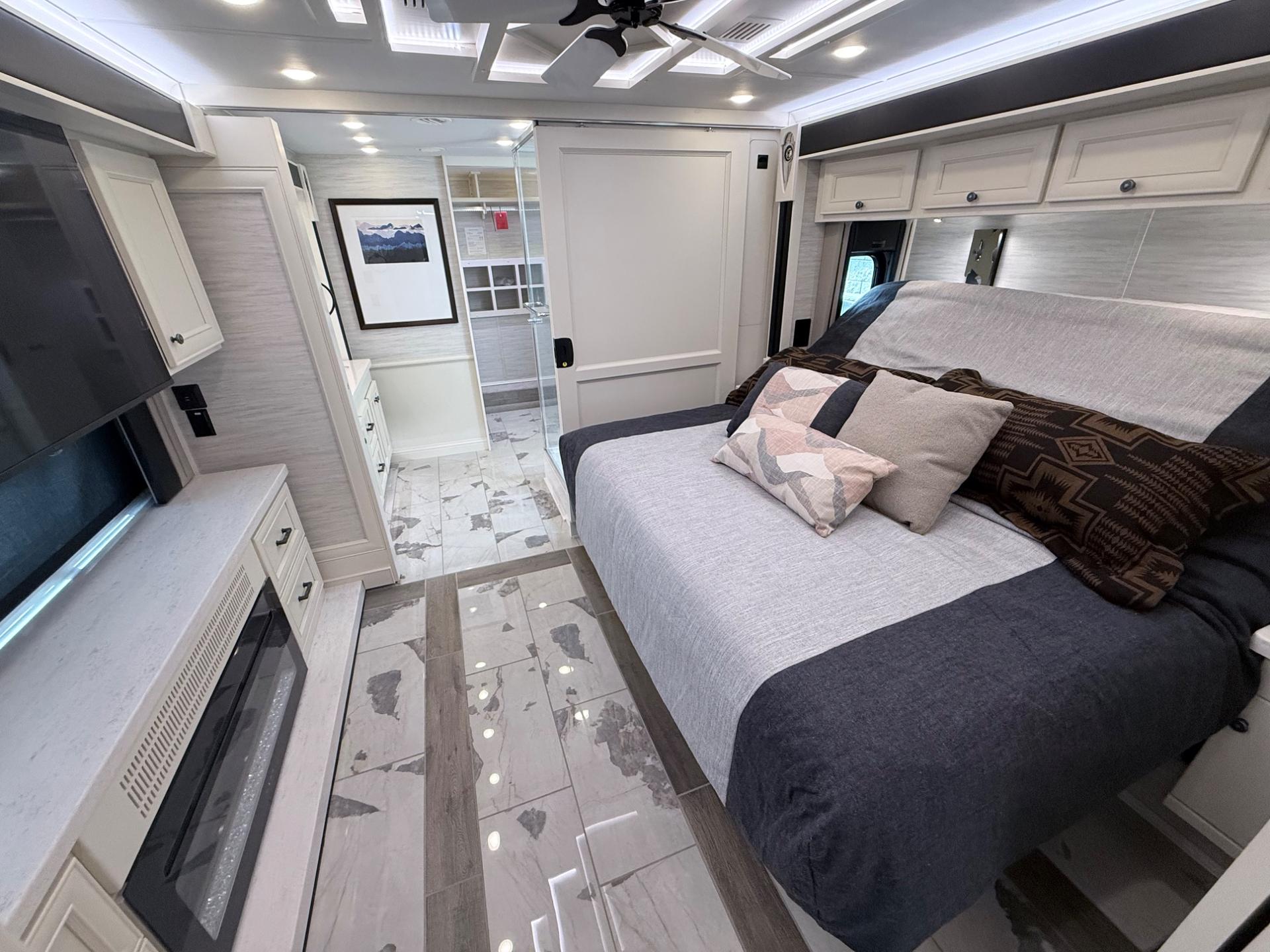 2026 TIFFIN MOTORHOMES 2026 TIFFIN MOTORHOMES Allegro Bus - thumbnail 33