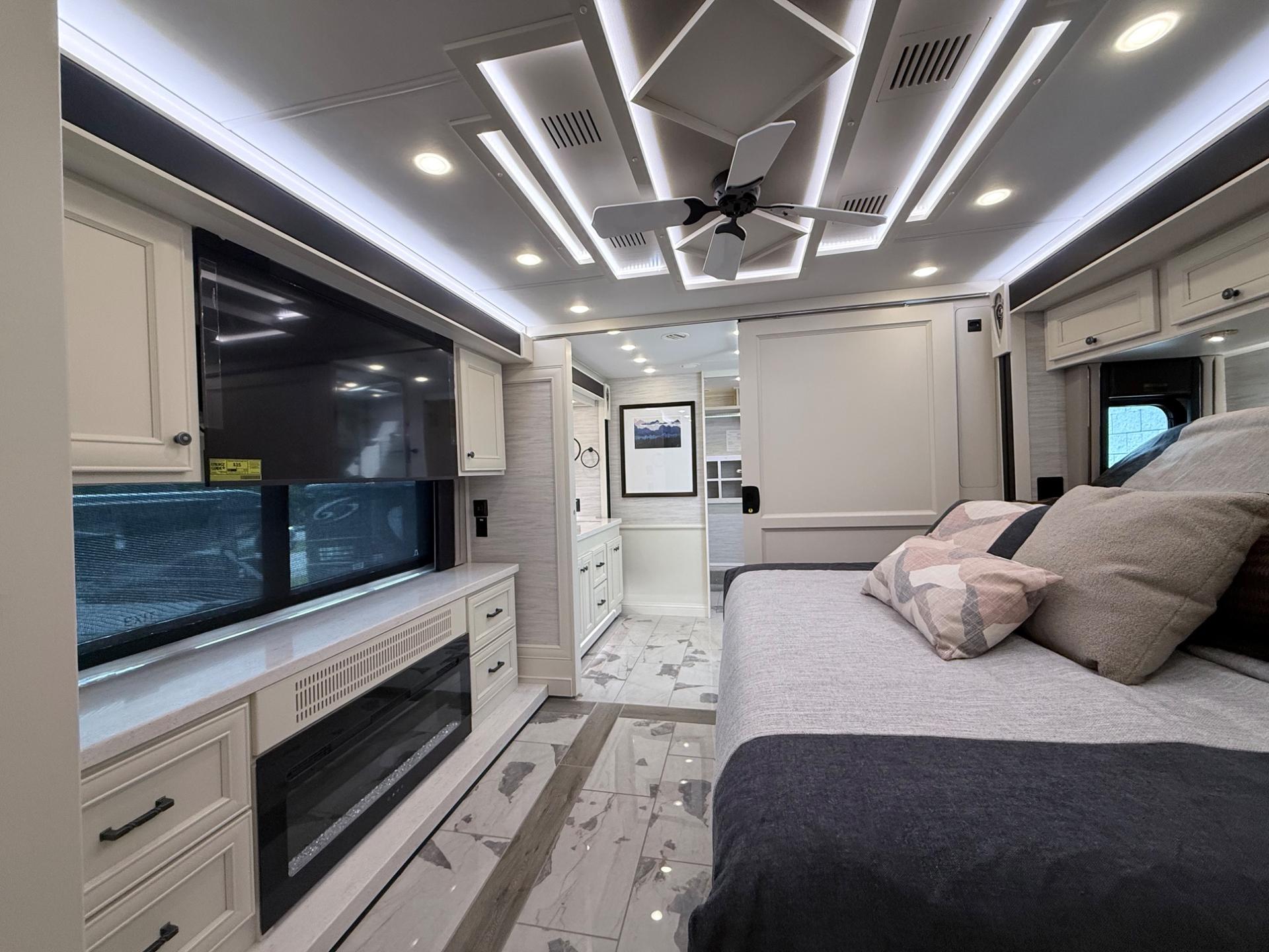 2026 TIFFIN MOTORHOMES 2026 TIFFIN MOTORHOMES Allegro Bus - thumbnail 37
