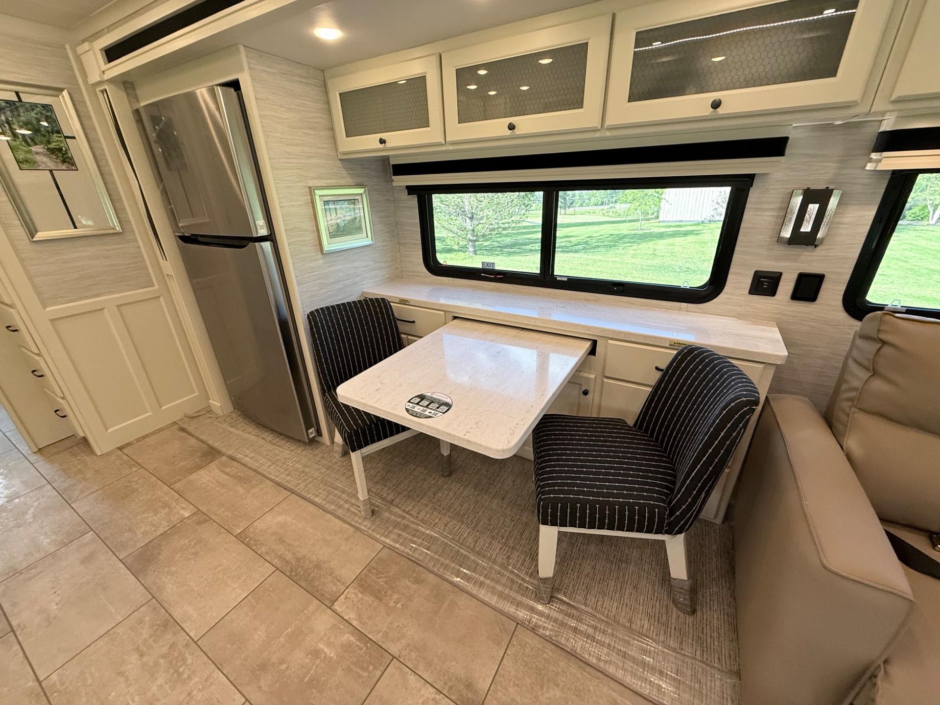 2026 Tiffin 2026 Tiffin Allegro Bay - thumbnail 18