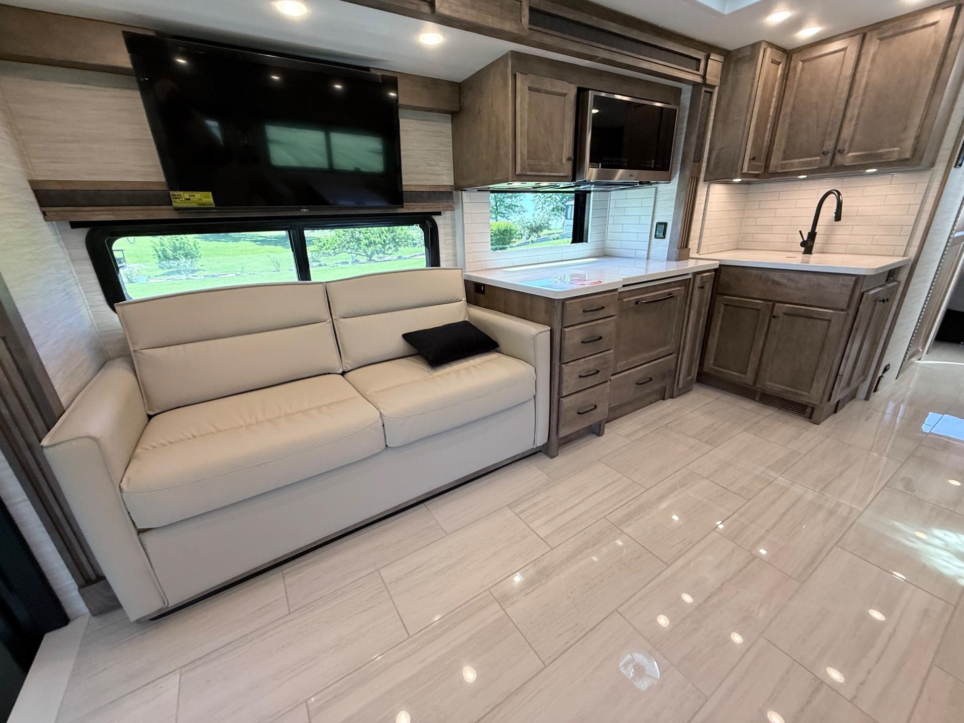 2026 Tiffin 2026 Tiffin Allegro Bay - thumbnail 19