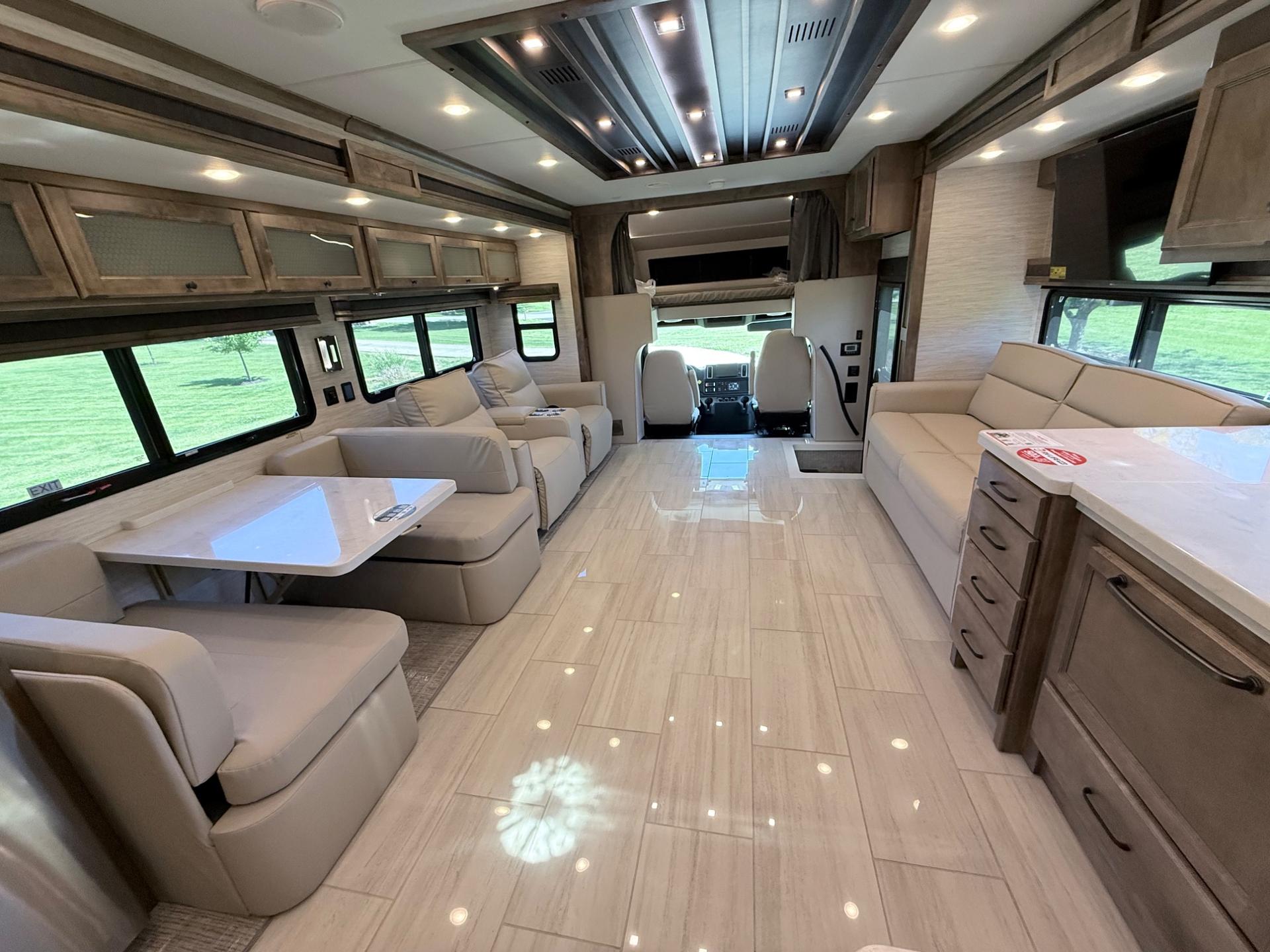 2026 Tiffin 2026 Tiffin Allegro Bay - thumbnail 28