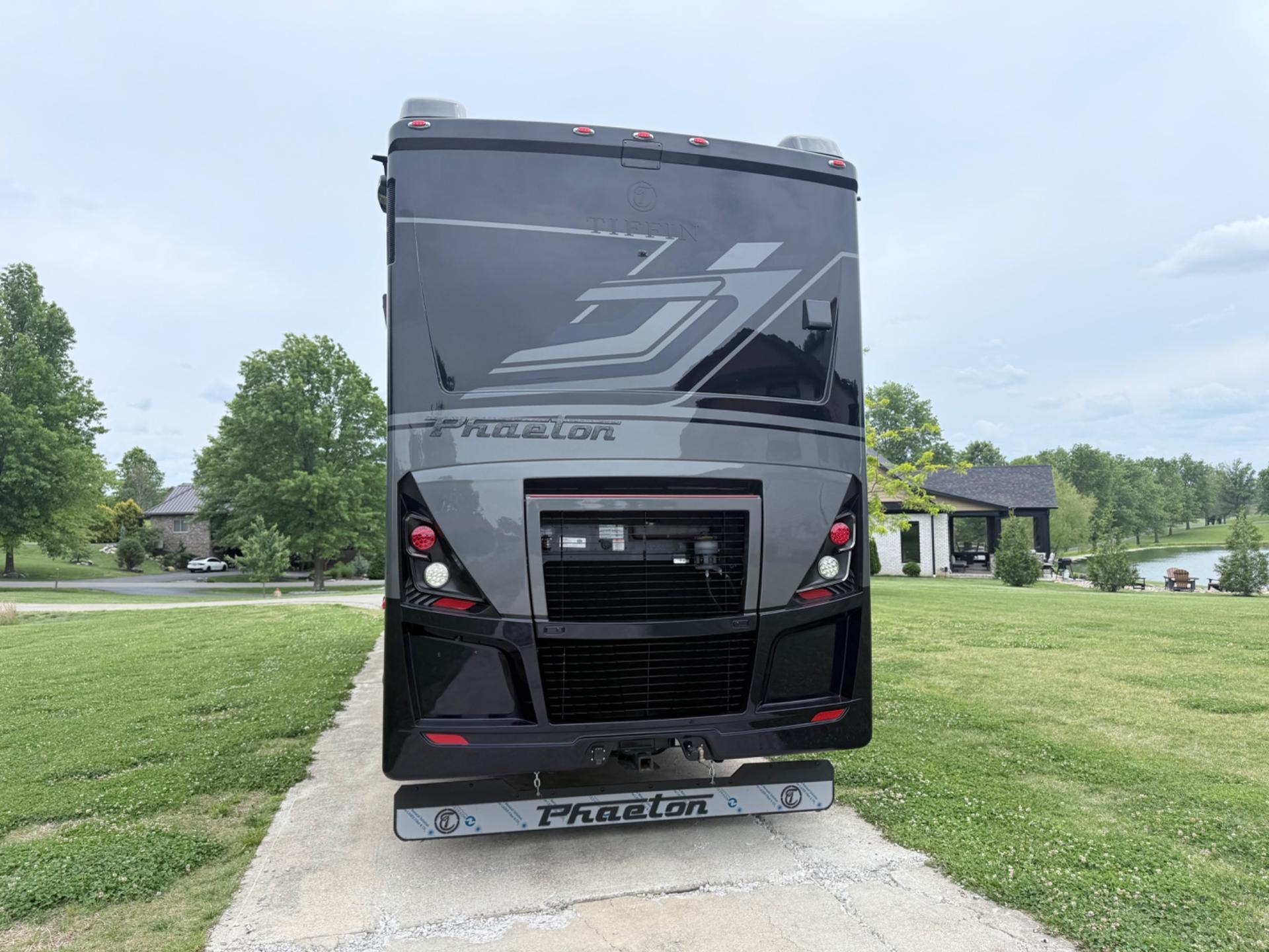 2026 TIFFIN MOTORHOMES 2026 TIFFIN MOTORHOMES PHAETON - thumbnail 4