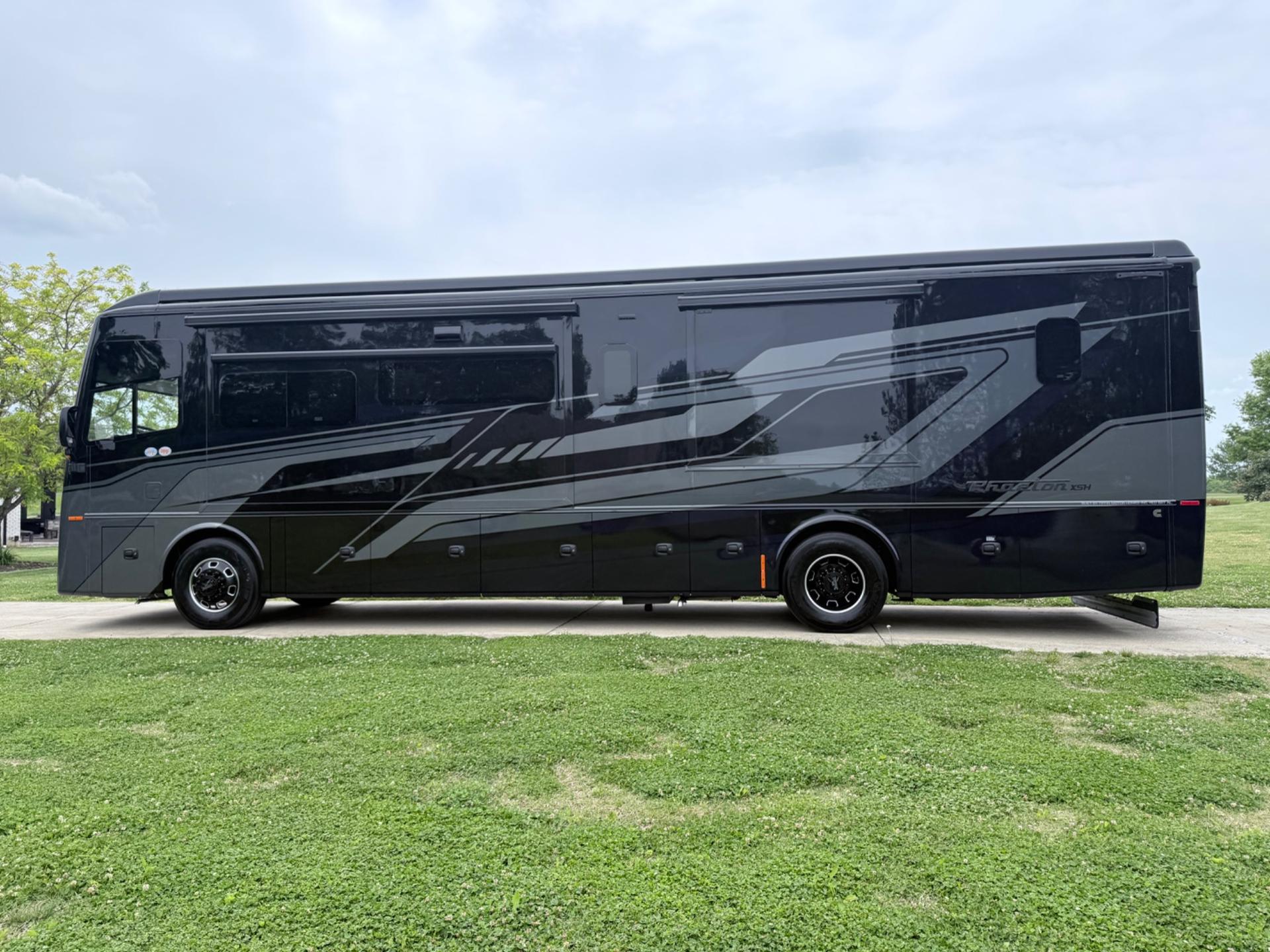 2026 TIFFIN MOTORHOMES 2026 TIFFIN MOTORHOMES PHAETON - thumbnail 6