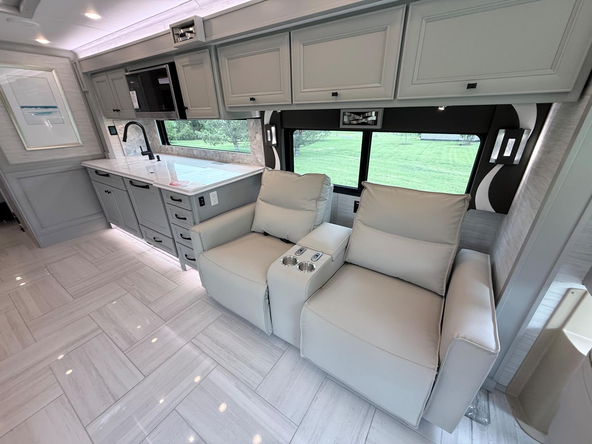 2026 TIFFIN MOTORHOMES 2026 TIFFIN MOTORHOMES PHAETON - thumbnail 16