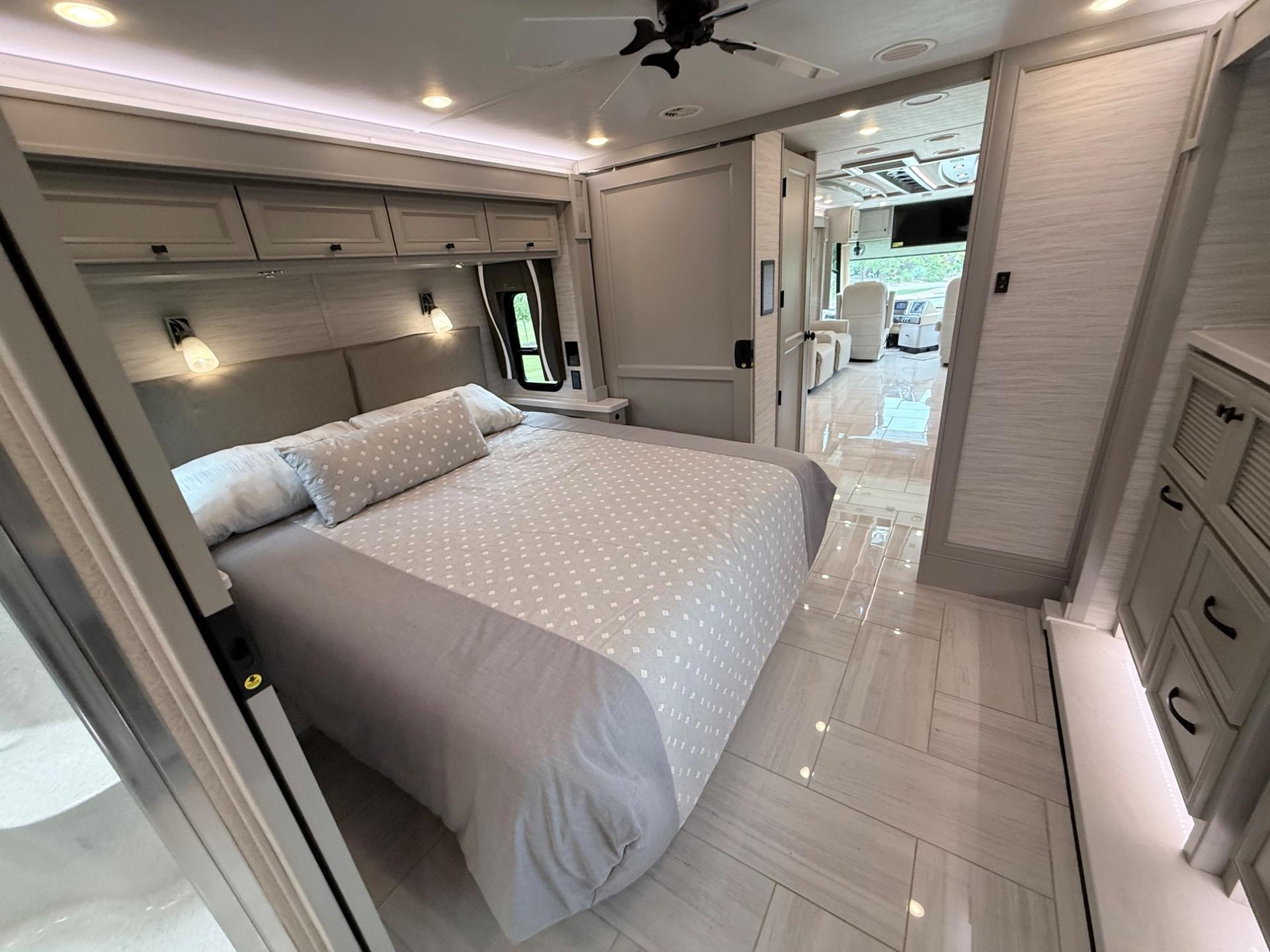 2026 TIFFIN MOTORHOMES 2026 TIFFIN MOTORHOMES PHAETON - thumbnail 30