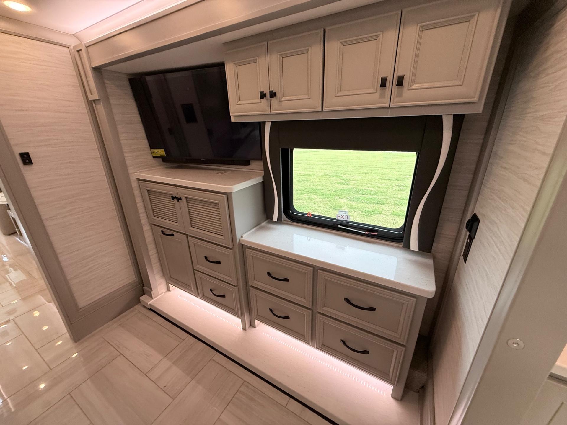 2026 TIFFIN MOTORHOMES 2026 TIFFIN MOTORHOMES PHAETON - thumbnail 31
