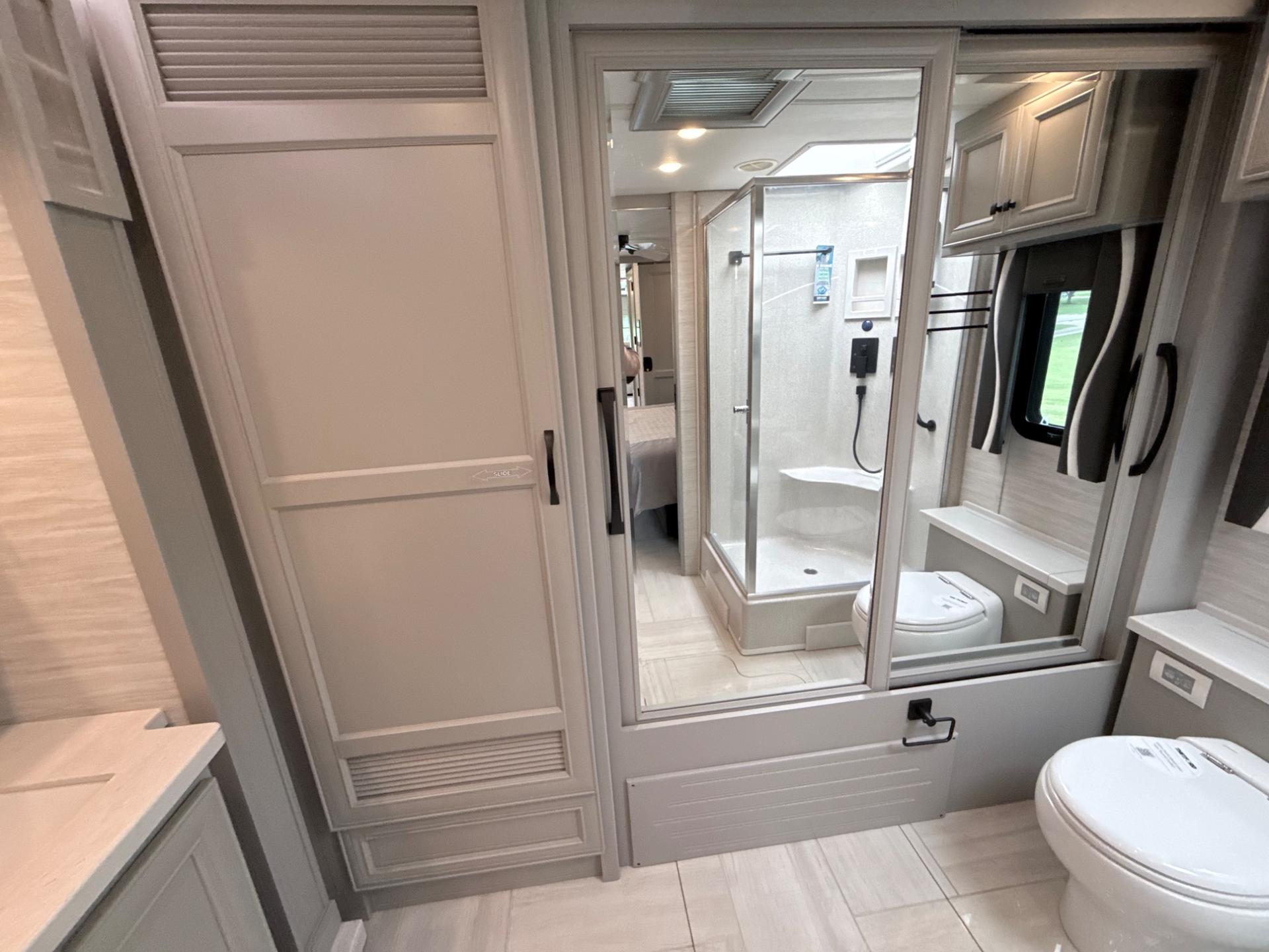 2026 TIFFIN MOTORHOMES 2026 TIFFIN MOTORHOMES PHAETON - thumbnail 35