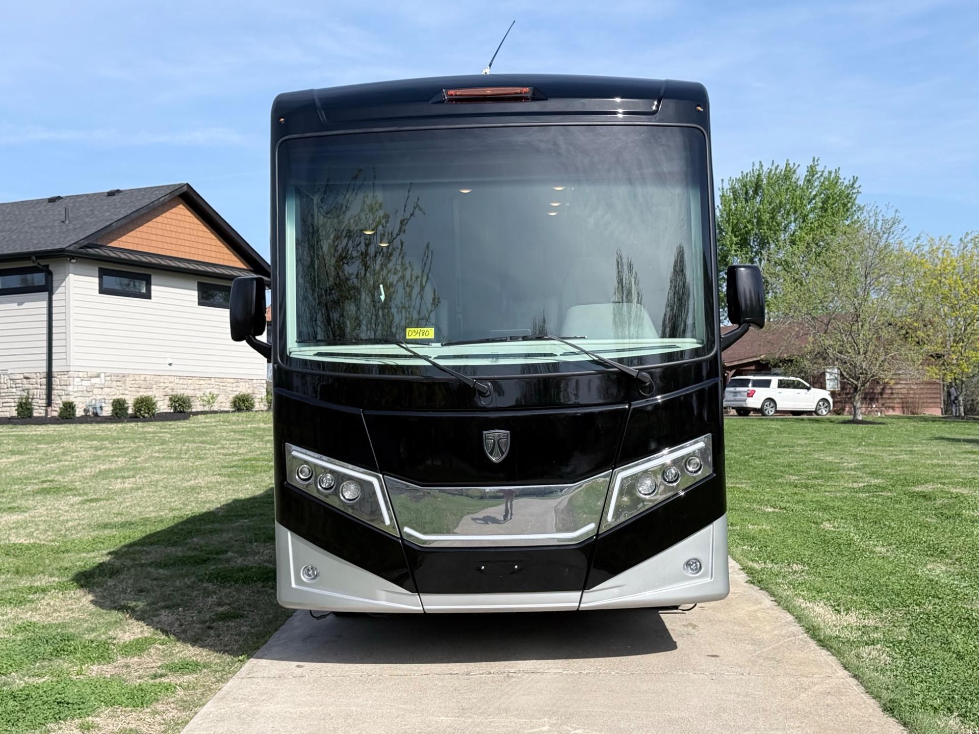 2026 Thor Motor Coach 2026 Thor Motor Coach Palazzo - thumbnail 8