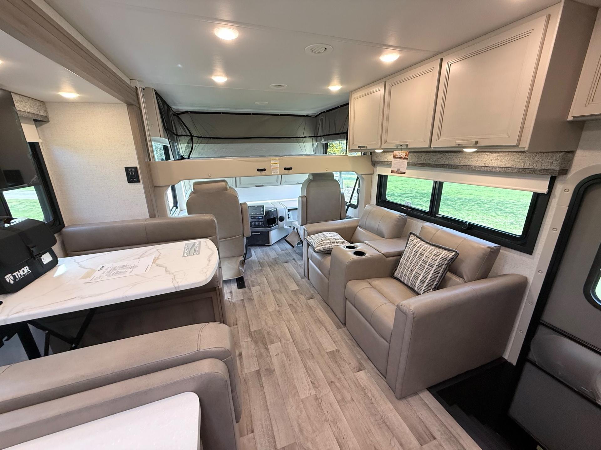 2026 Thor Motor Coach 2026 Thor Motor Coach Palazzo - thumbnail 10