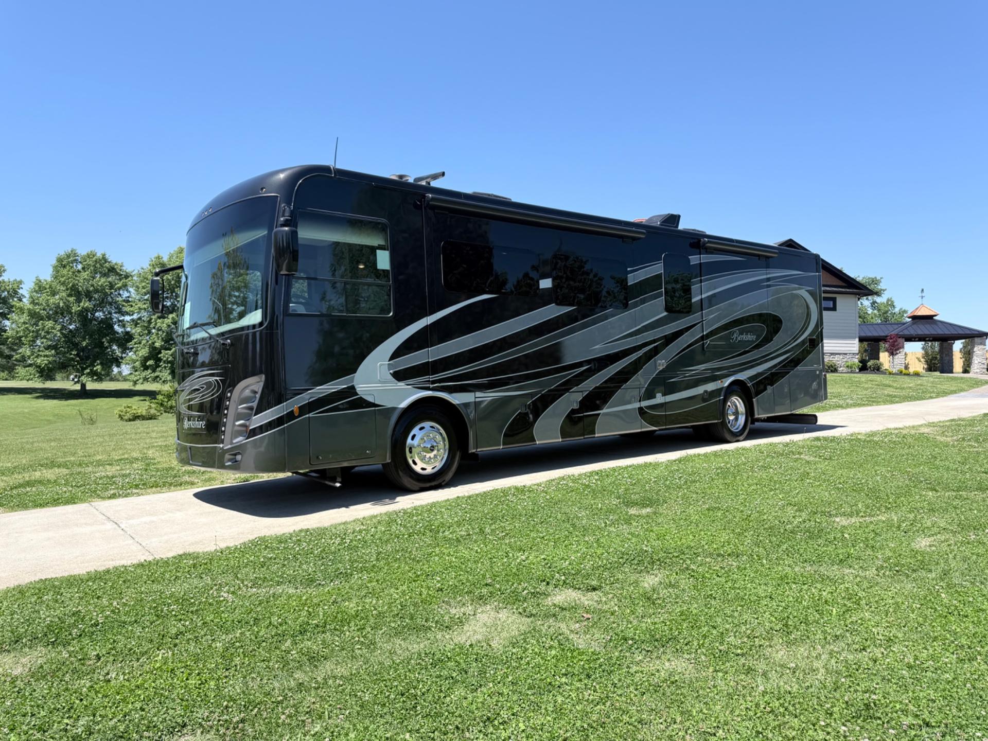 2021 Forest River 2021 Forest River Berkshire - thumbnail 73