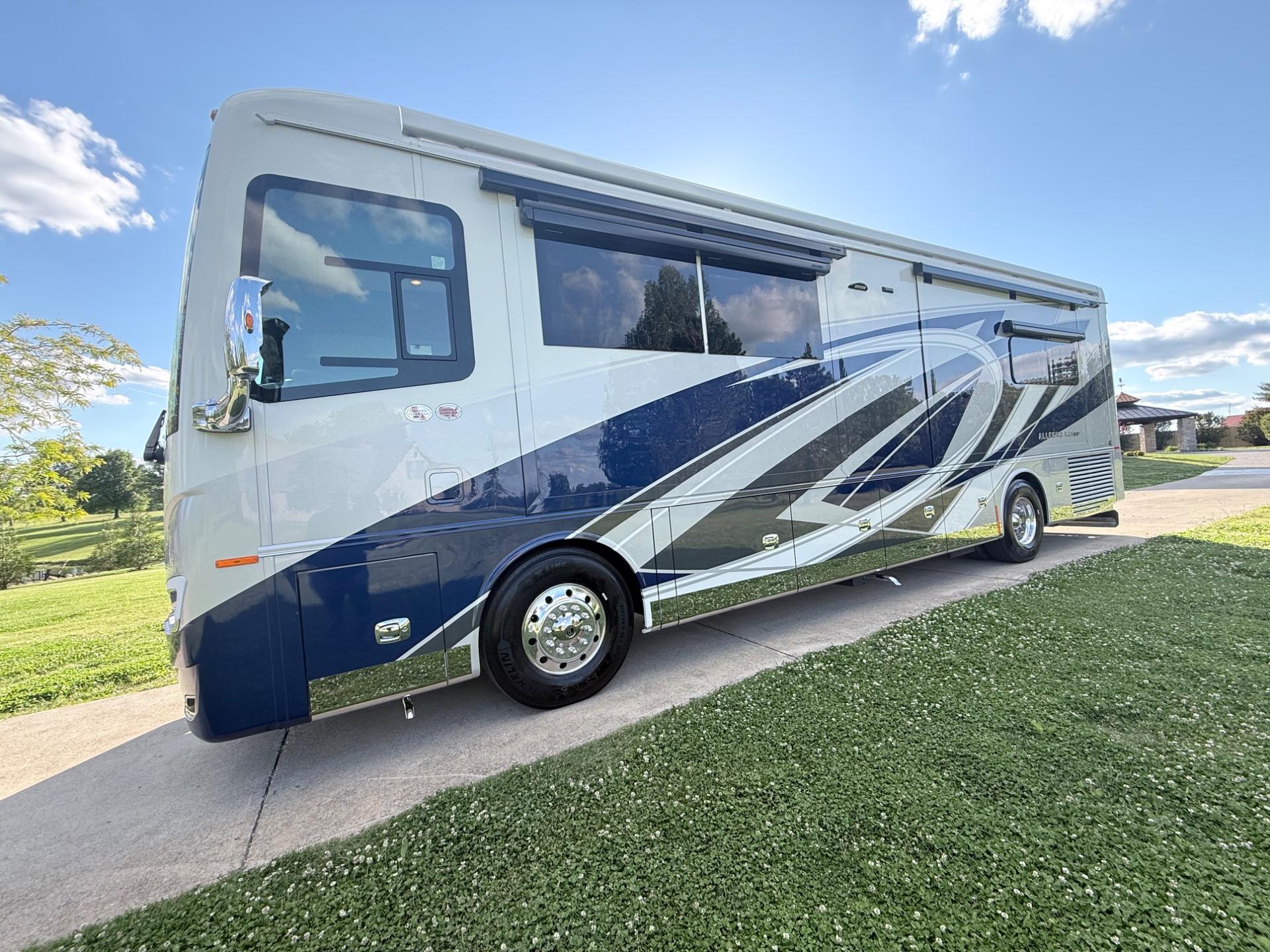 2026 Tiffin 2026 Tiffin Allegro Bus - thumbnail 8