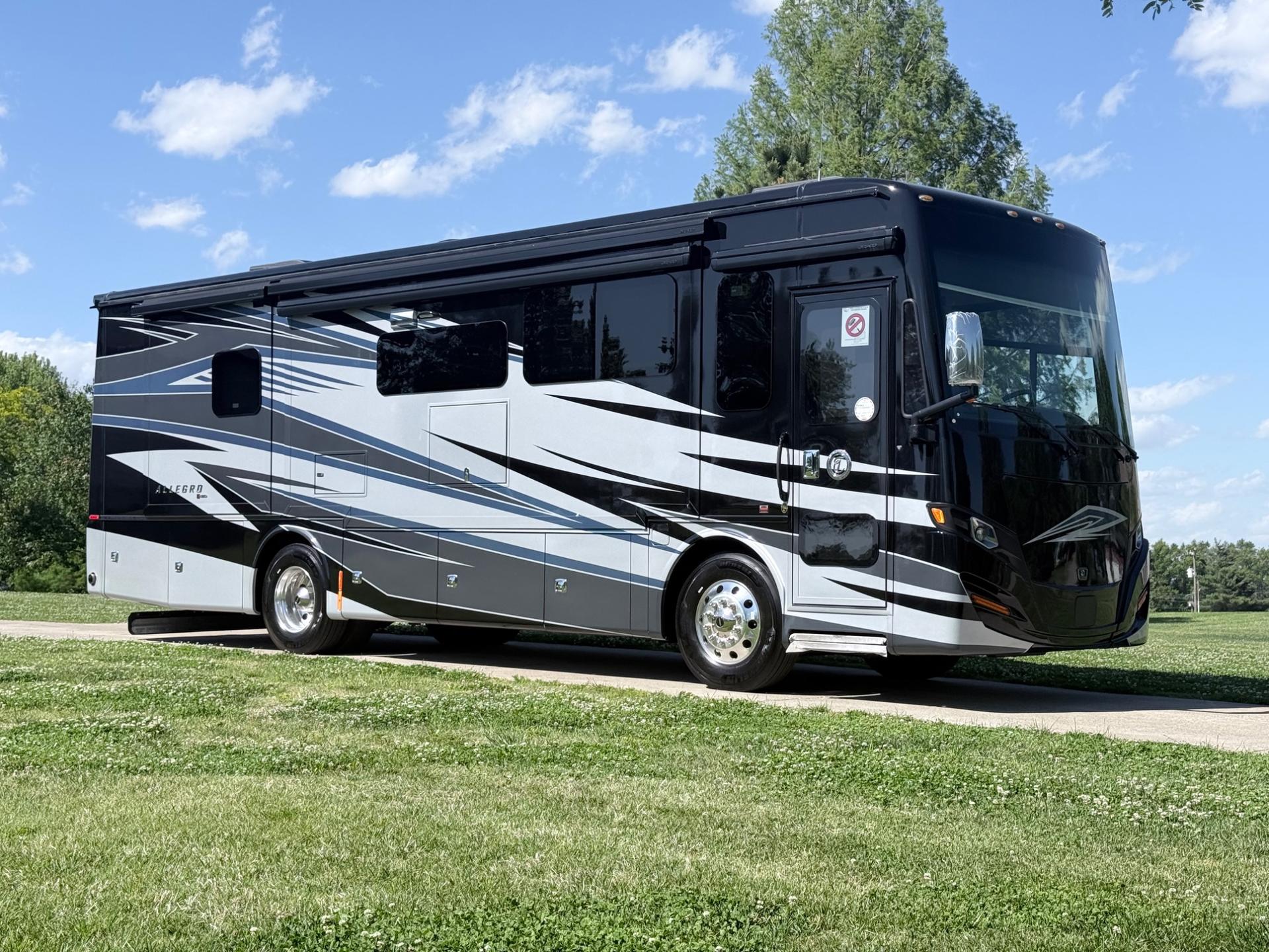 2026 TIFFIN MOTORHOMES Allegro Red 33AA