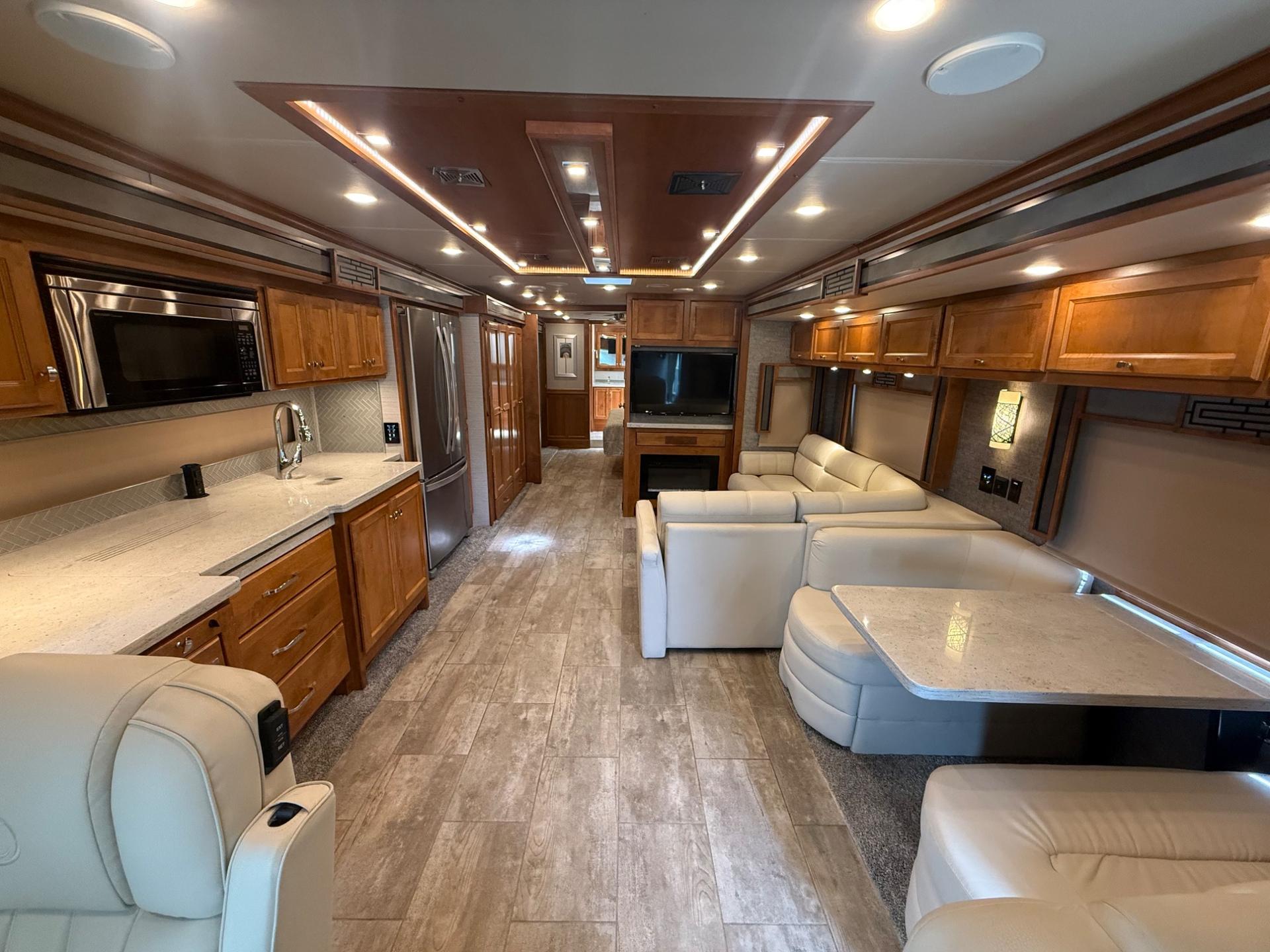 2020 Tiffin 2020 Tiffin Allegro Red - thumbnail 12