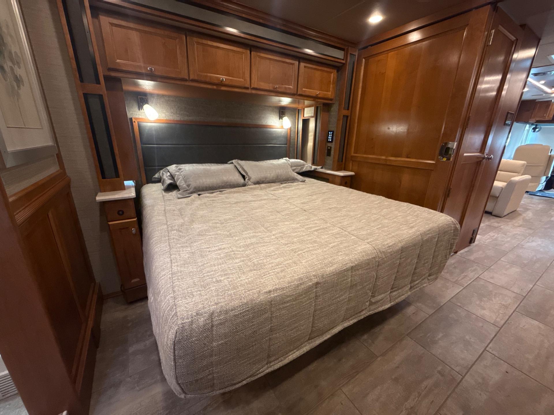 2020 Tiffin 2020 Tiffin Allegro Red - thumbnail 34