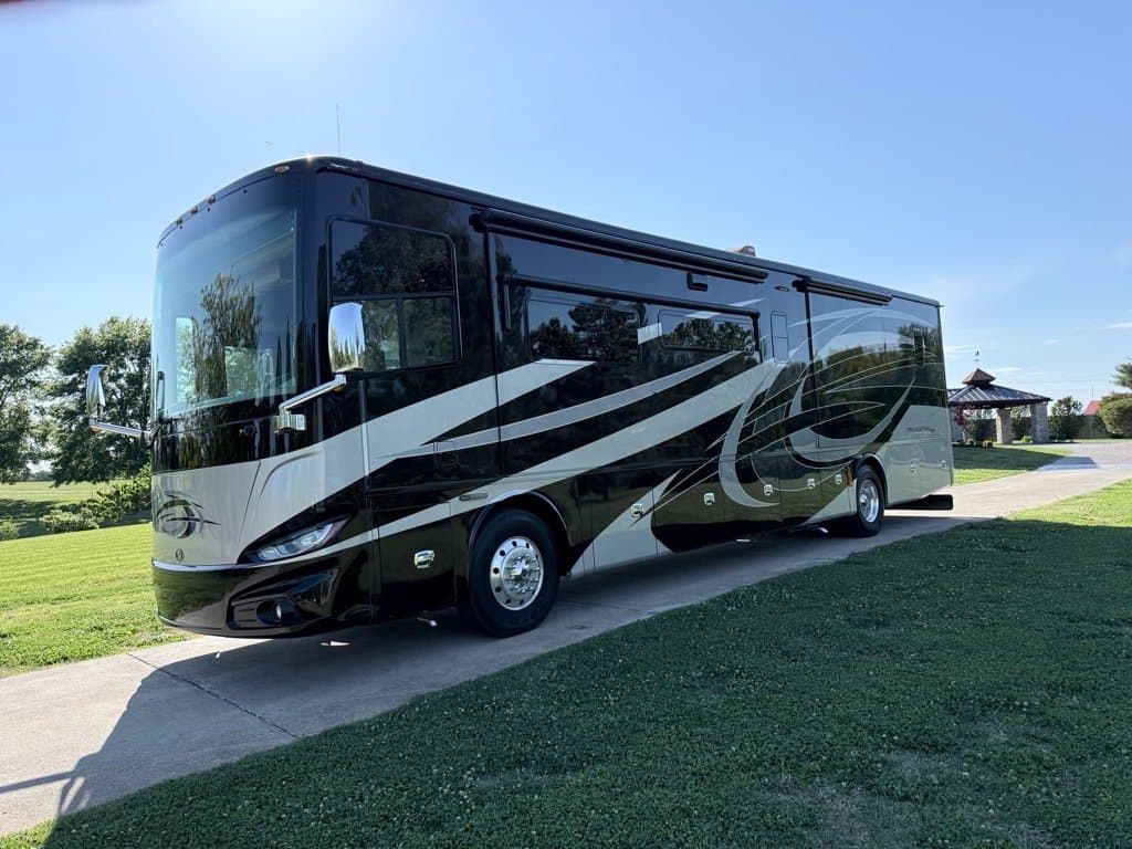 2019 Tiffin 2019 Tiffin Phaeton - thumbnail 8