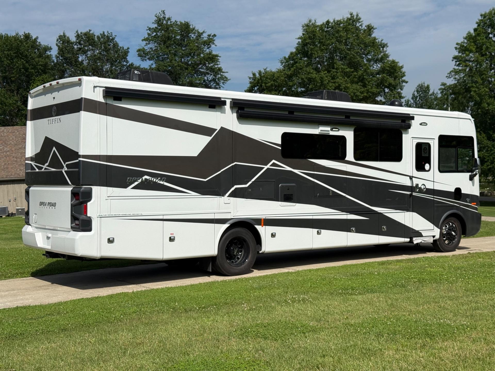 2027 TIFFIN MOTORHOMES 2027 TIFFIN MOTORHOMES Allegro Open Road  - thumbnail 3