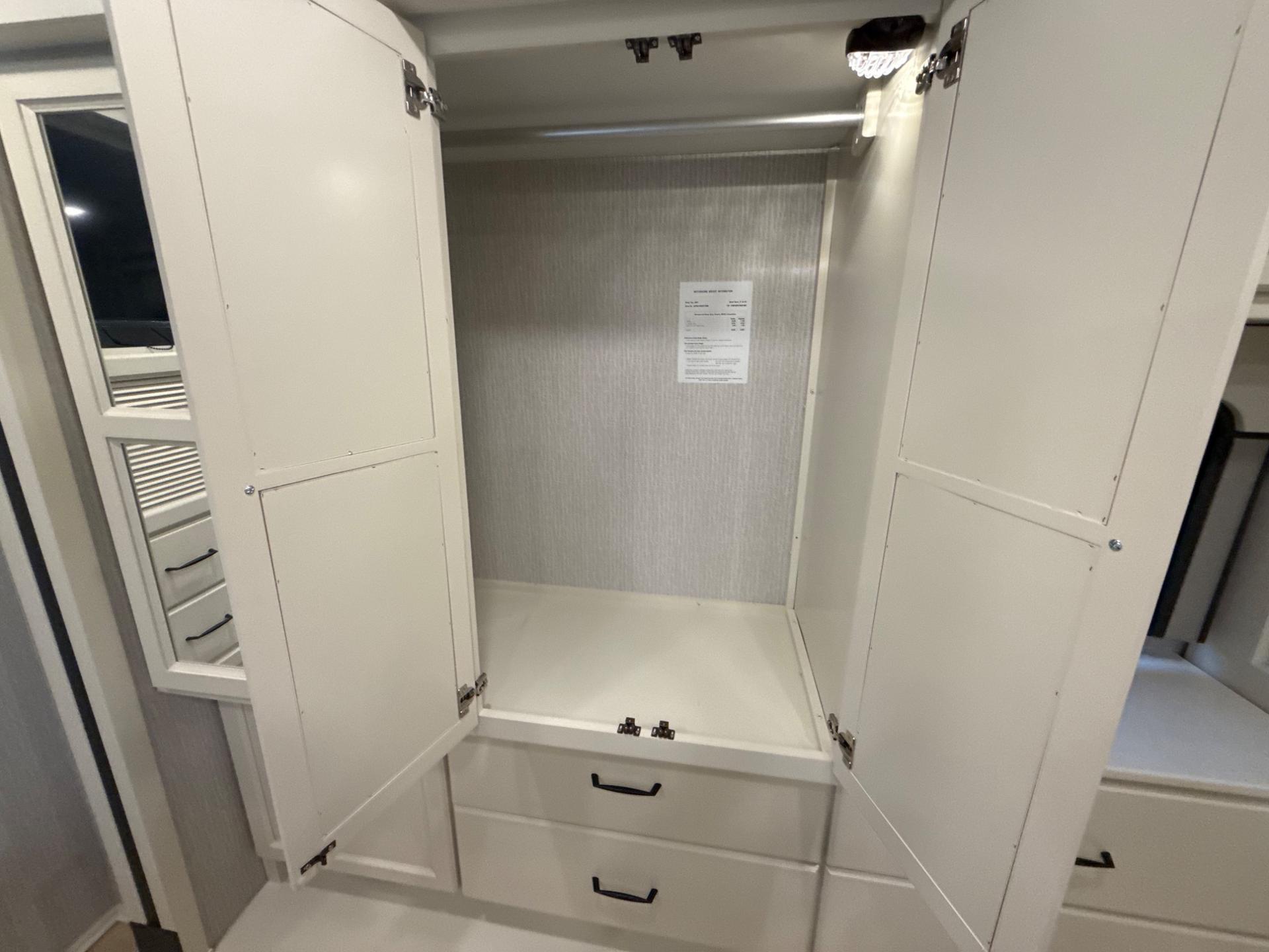 2027 TIFFIN MOTORHOMES 2027 TIFFIN MOTORHOMES Allegro Open Road  - thumbnail 34