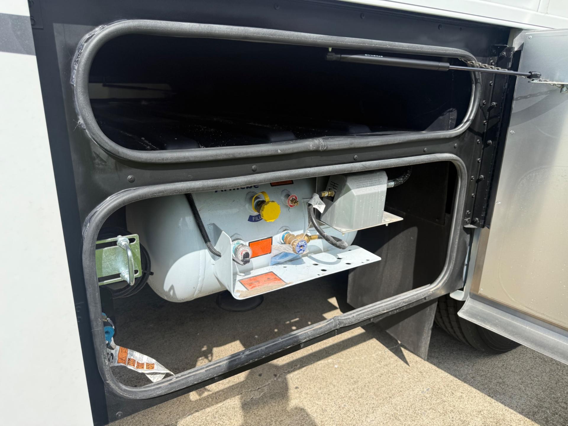 2027 TIFFIN MOTORHOMES 2027 TIFFIN MOTORHOMES Allegro Open Road  - thumbnail 42