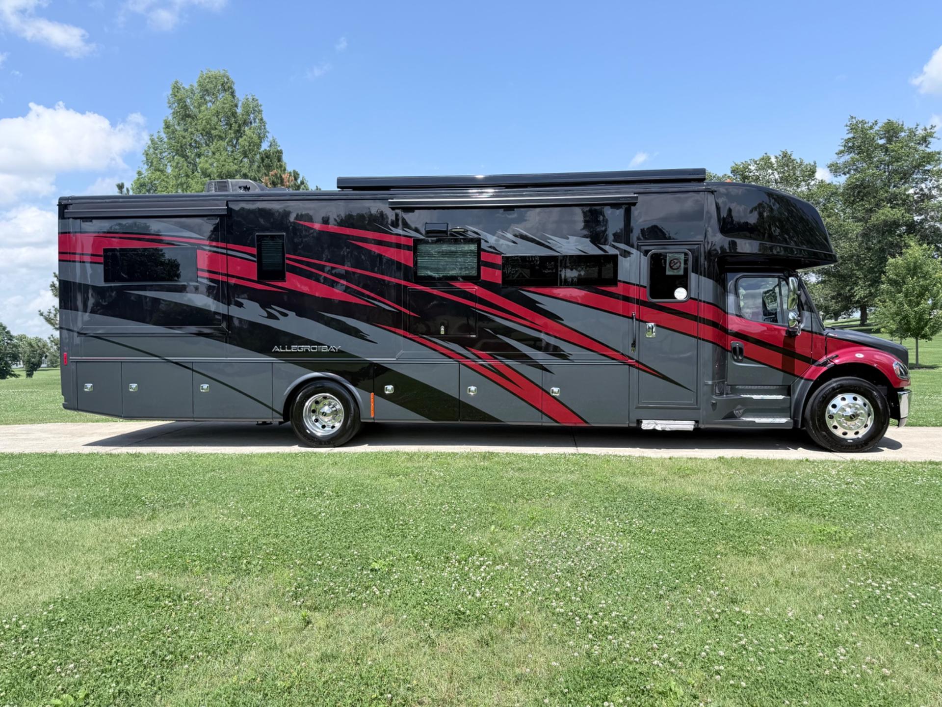 2027 TIFFIN MOTORHOMES 2027 TIFFIN MOTORHOMES Allegro Bay  - thumbnail 2