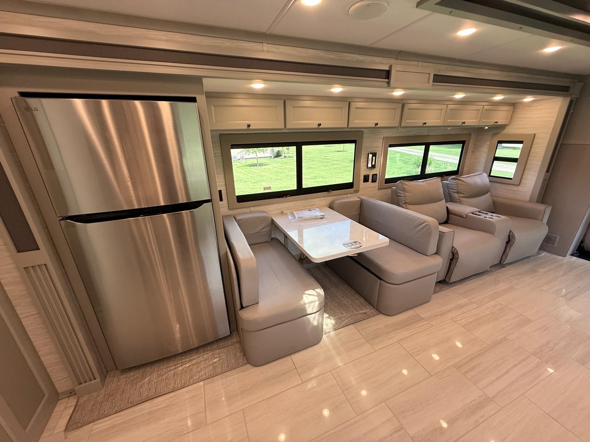 2027 TIFFIN MOTORHOMES 2027 TIFFIN MOTORHOMES Allegro Bay  - thumbnail 17