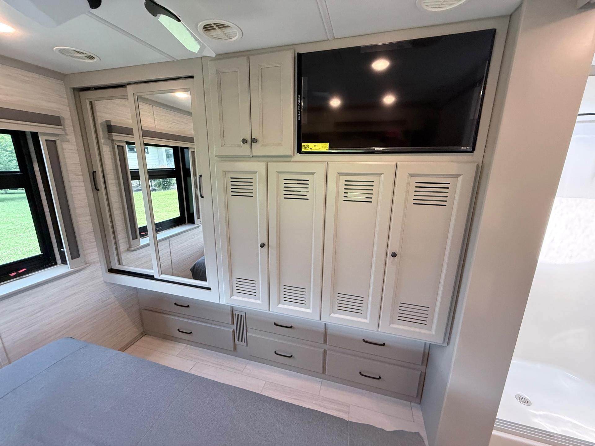 2027 TIFFIN MOTORHOMES 2027 TIFFIN MOTORHOMES Allegro Bay  - thumbnail 28