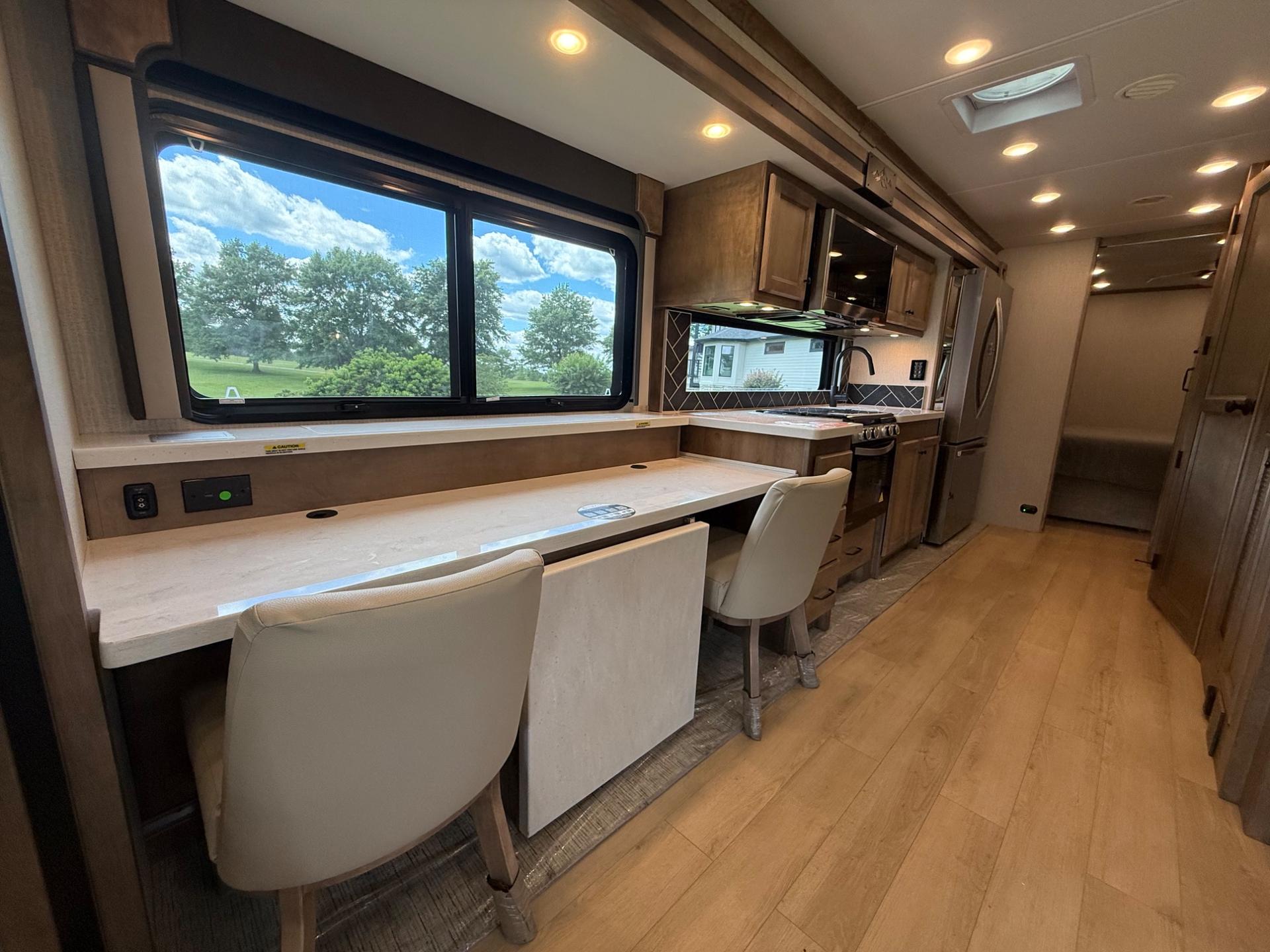 2027 TIFFIN MOTORHOMES 2027 TIFFIN MOTORHOMES Allegro Open Road - thumbnail 18