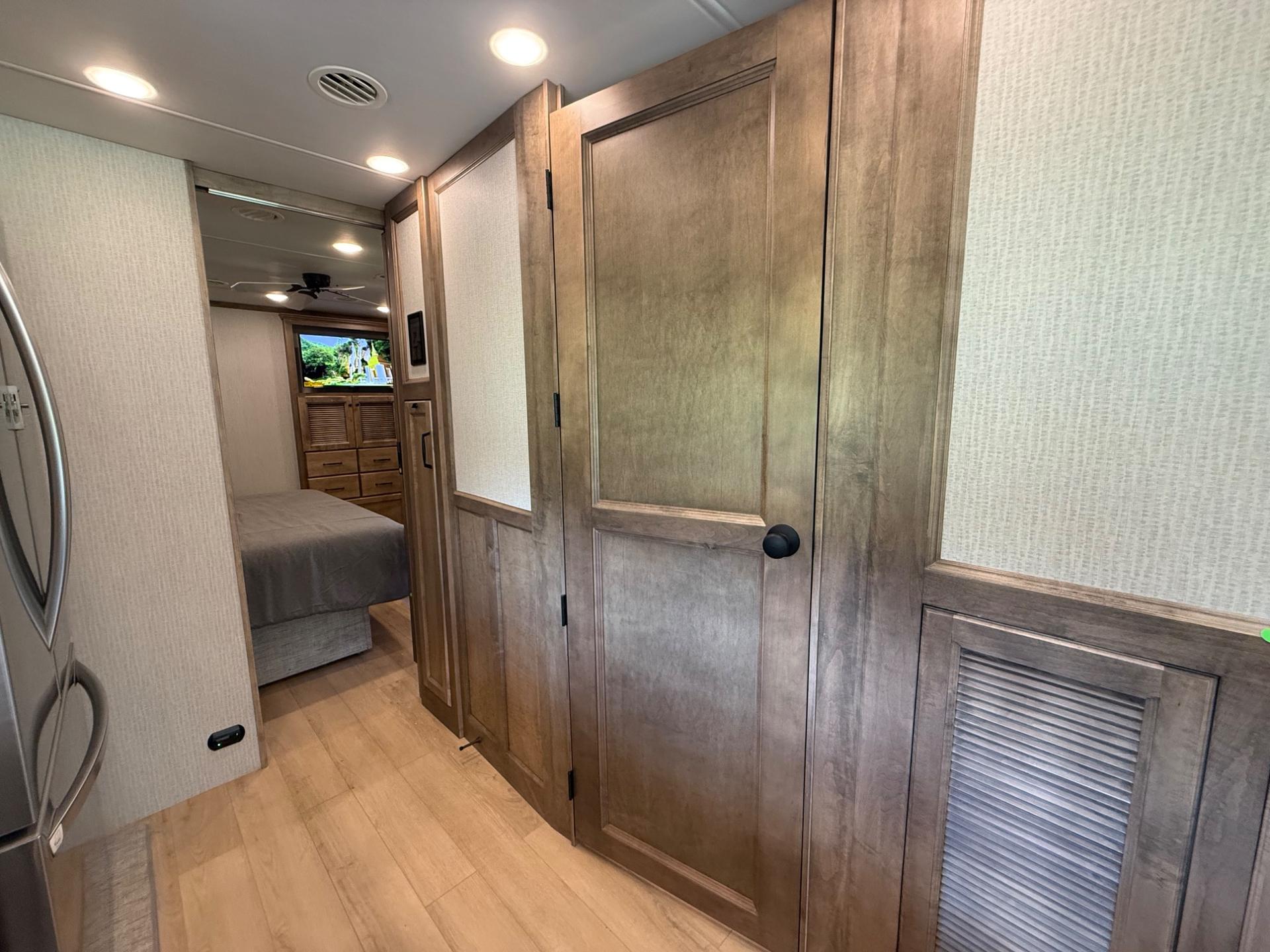 2027 TIFFIN MOTORHOMES 2027 TIFFIN MOTORHOMES Allegro Open Road - thumbnail 30
