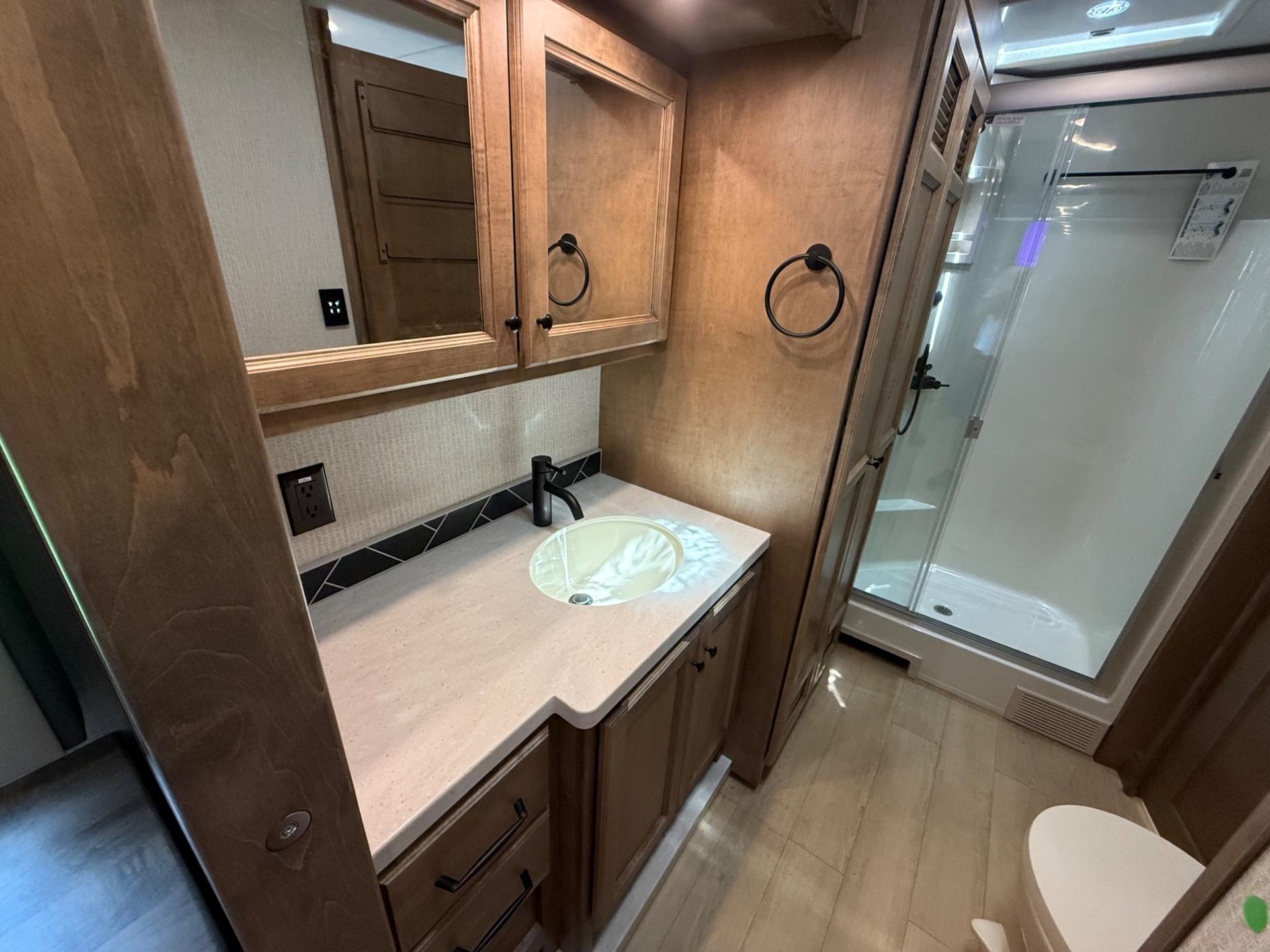 2027 TIFFIN MOTORHOMES 2027 TIFFIN MOTORHOMES Allegro Open Road - thumbnail 41