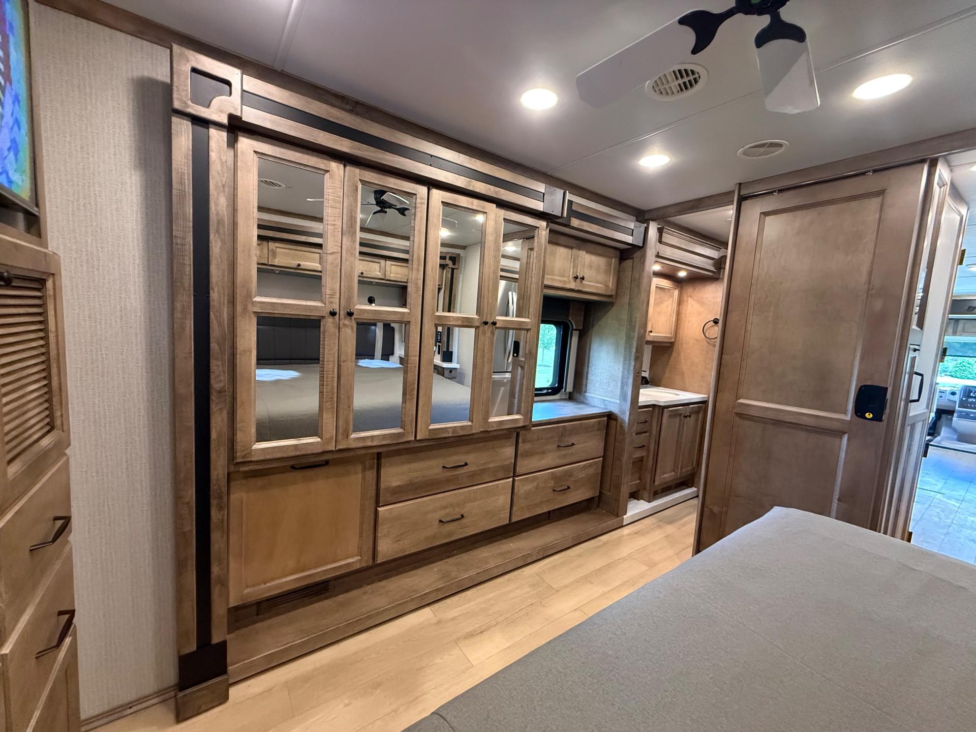 2027 TIFFIN MOTORHOMES 2027 TIFFIN MOTORHOMES Allegro Open Road - thumbnail 45