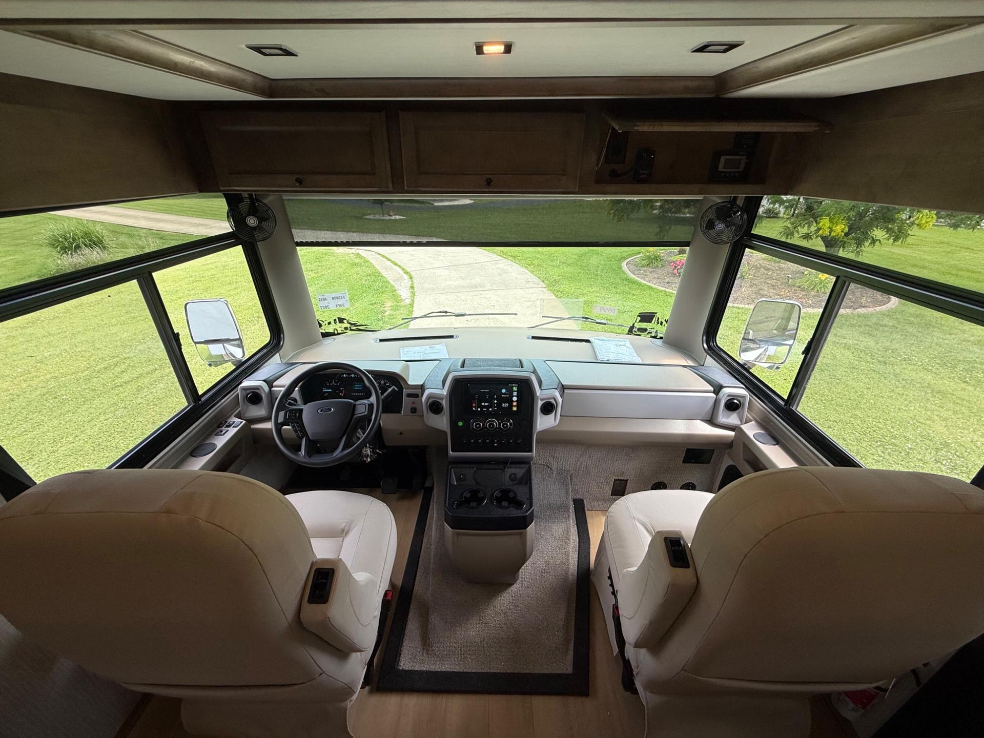 2027 TIFFIN MOTORHOMES 2027 TIFFIN MOTORHOMES Allegro Open Road - thumbnail 49