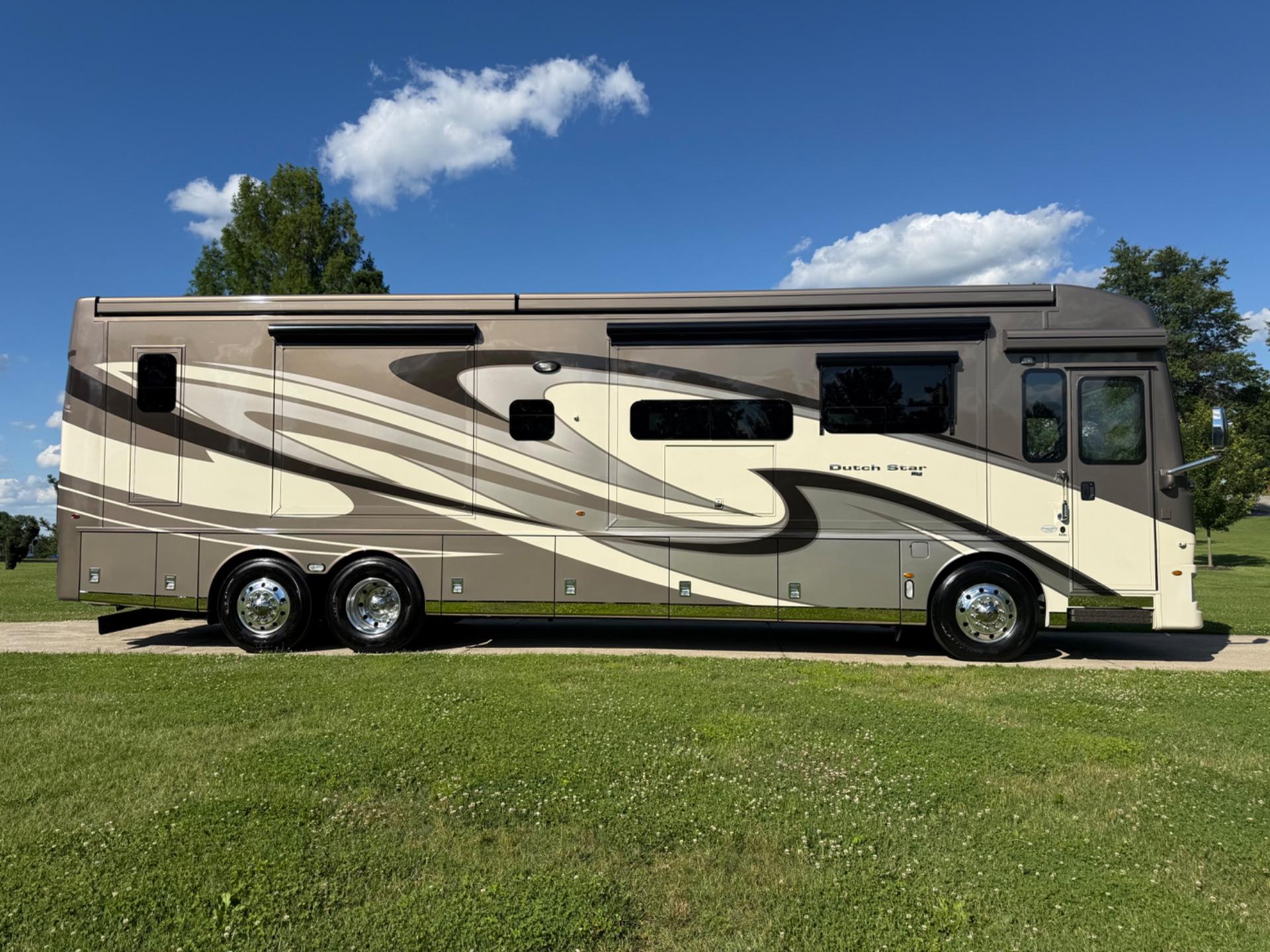 2020 Newmar  2020 Newmar  Dutchstar  - thumbnail 2