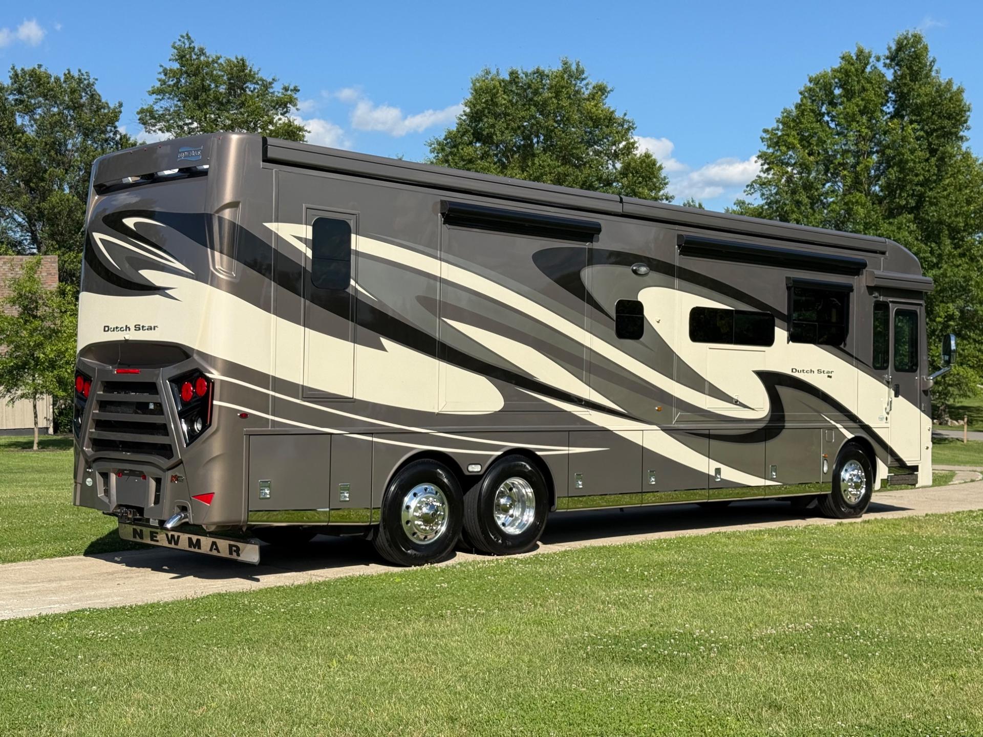 2020 Newmar  2020 Newmar  Dutchstar  - thumbnail 3
