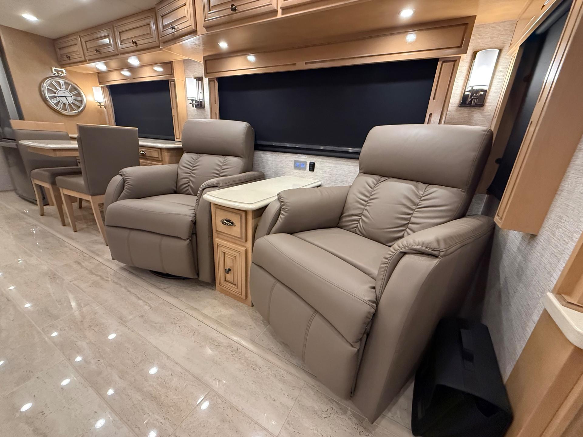 2020 Newmar  2020 Newmar  Dutchstar  - thumbnail 24