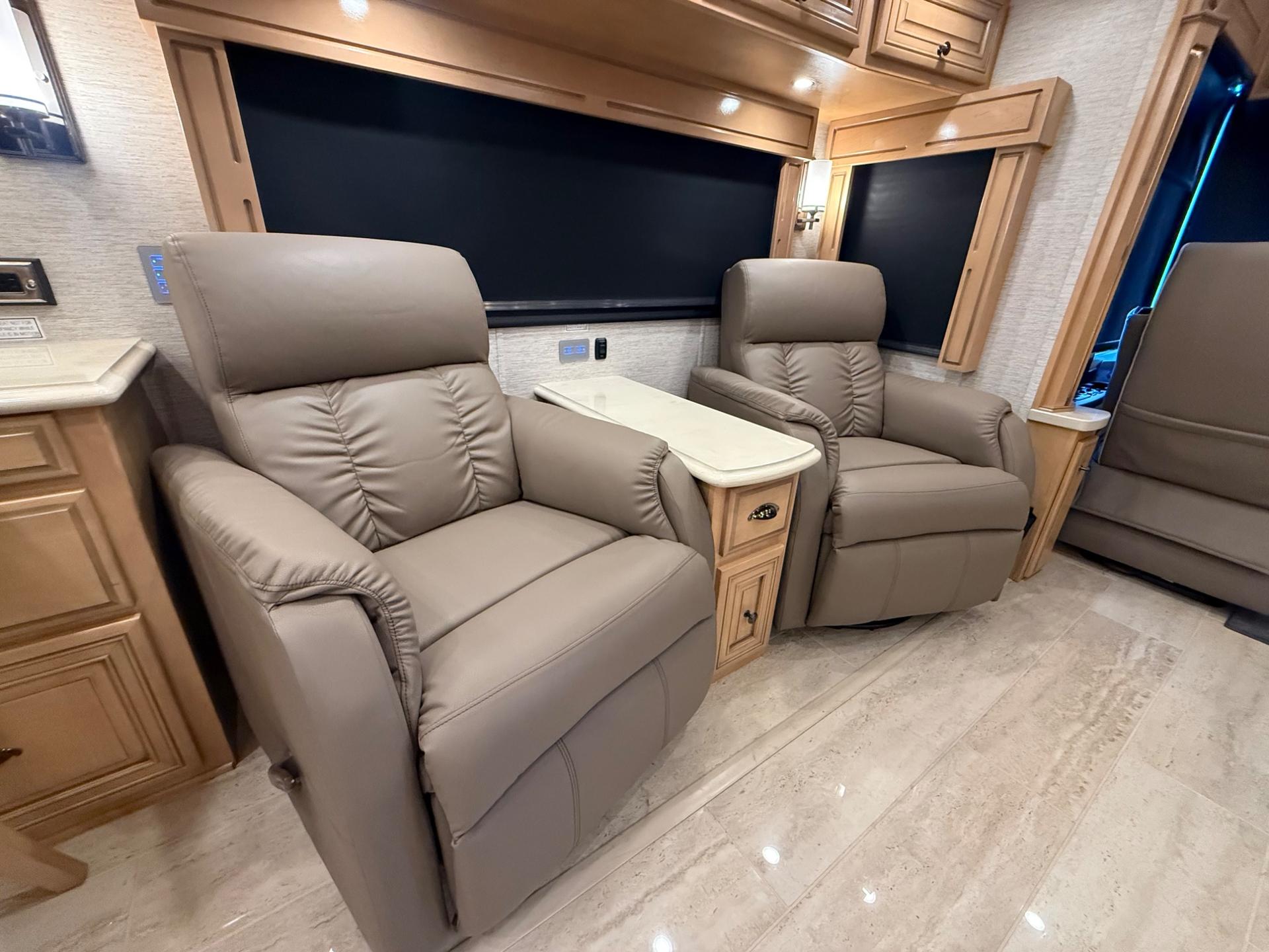2020 Newmar  2020 Newmar  Dutchstar  - thumbnail 25