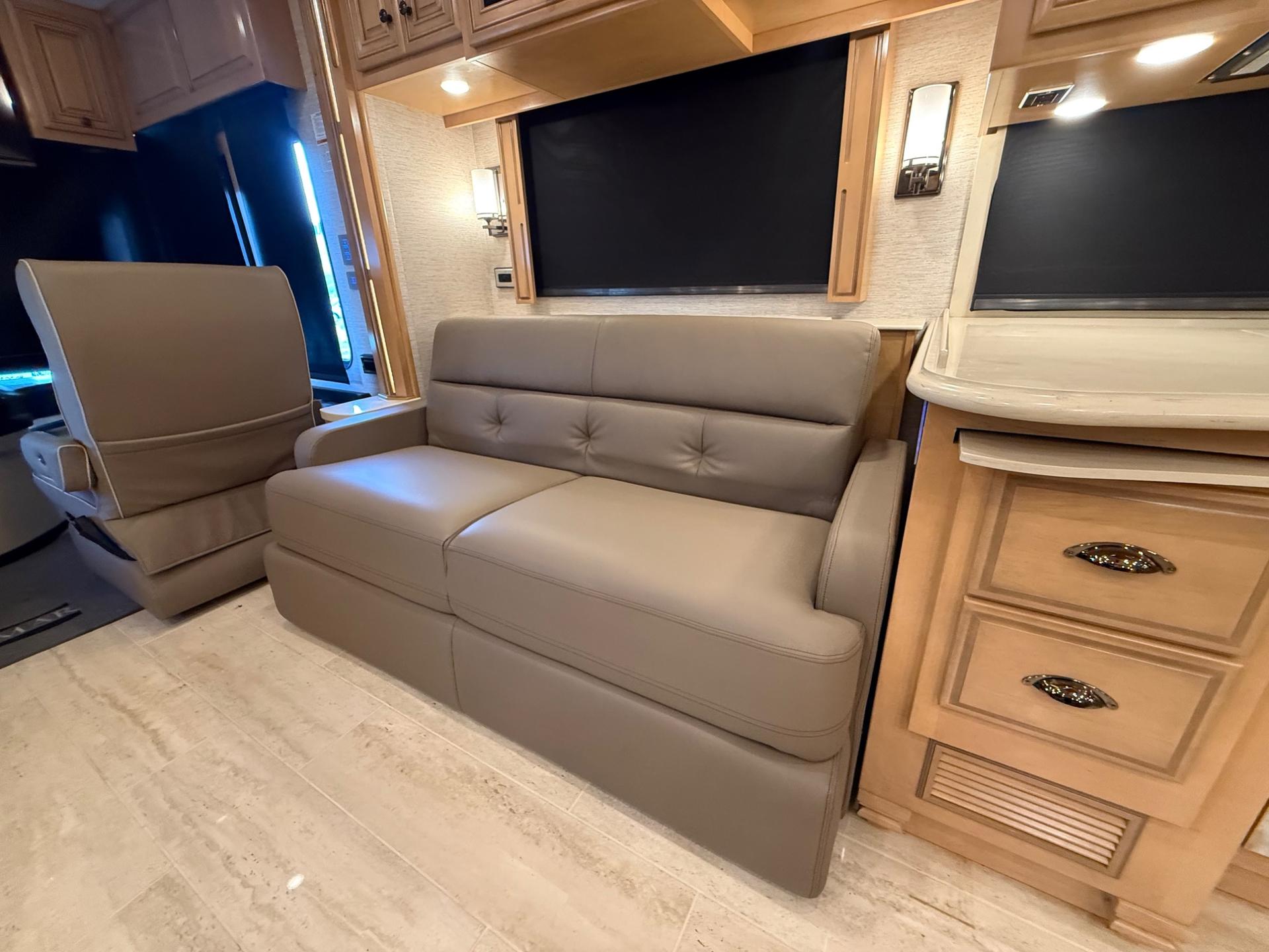 2020 Newmar  2020 Newmar  Dutchstar  - thumbnail 27